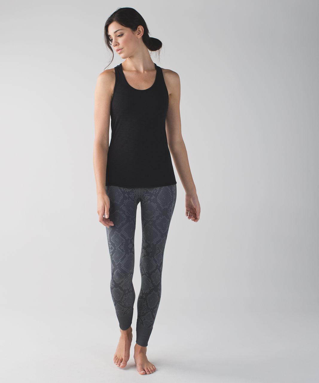 Lululemon Ebb To Street Seamless textured leggings Size 8 Dark Grey Black -  $54 - From Jennifer