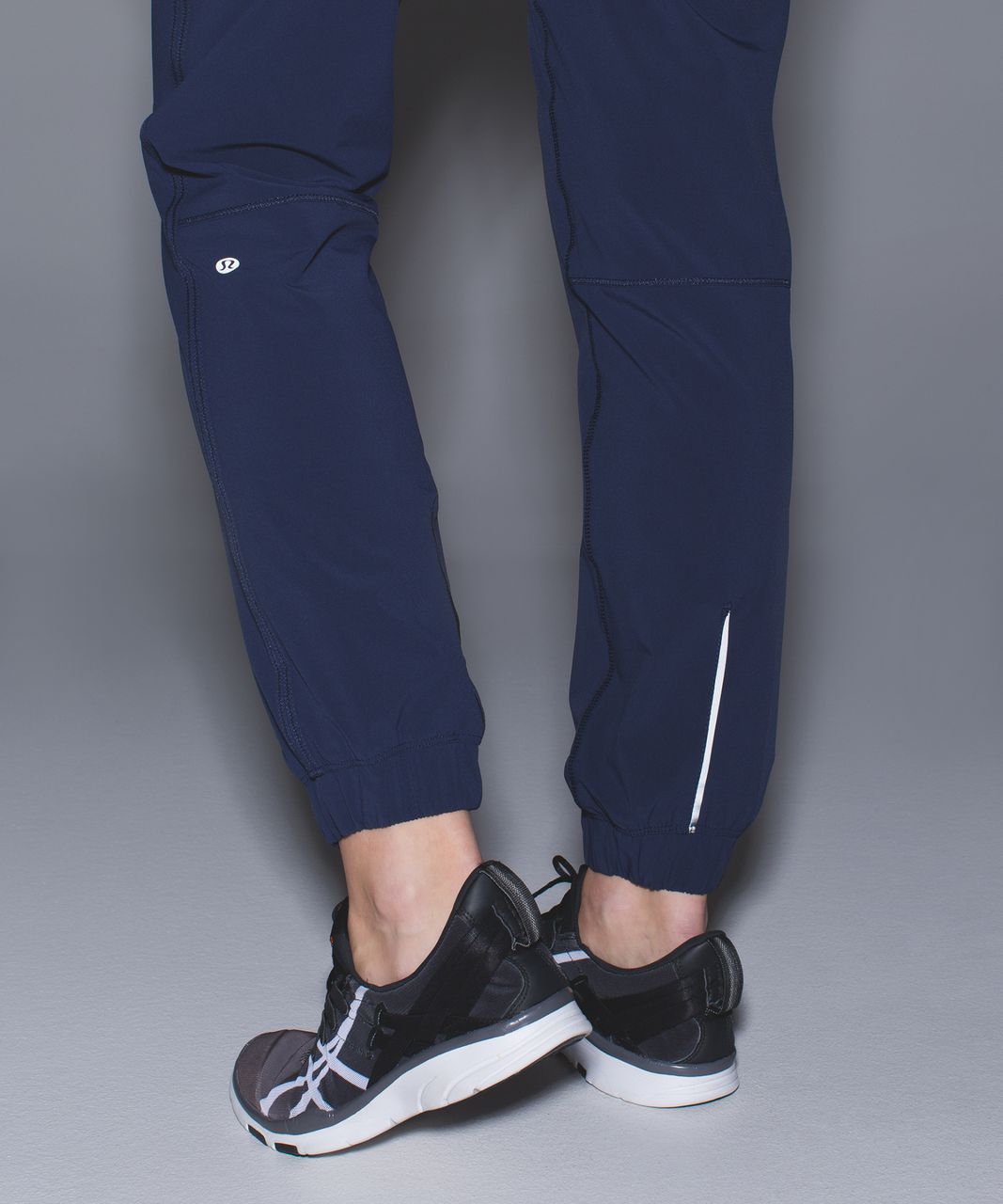 Lululemon Track To Reality Pant III - Deep Navy / Black