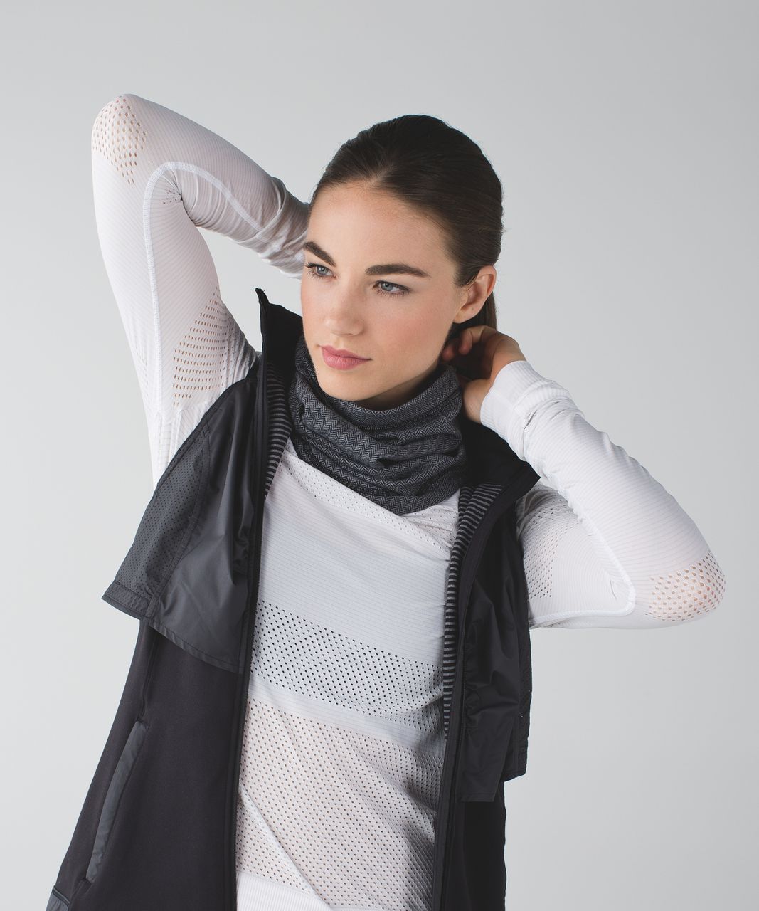 Lululemon Run And Done Neck Warmer - Heathered Herringbone Heathered Slate Black