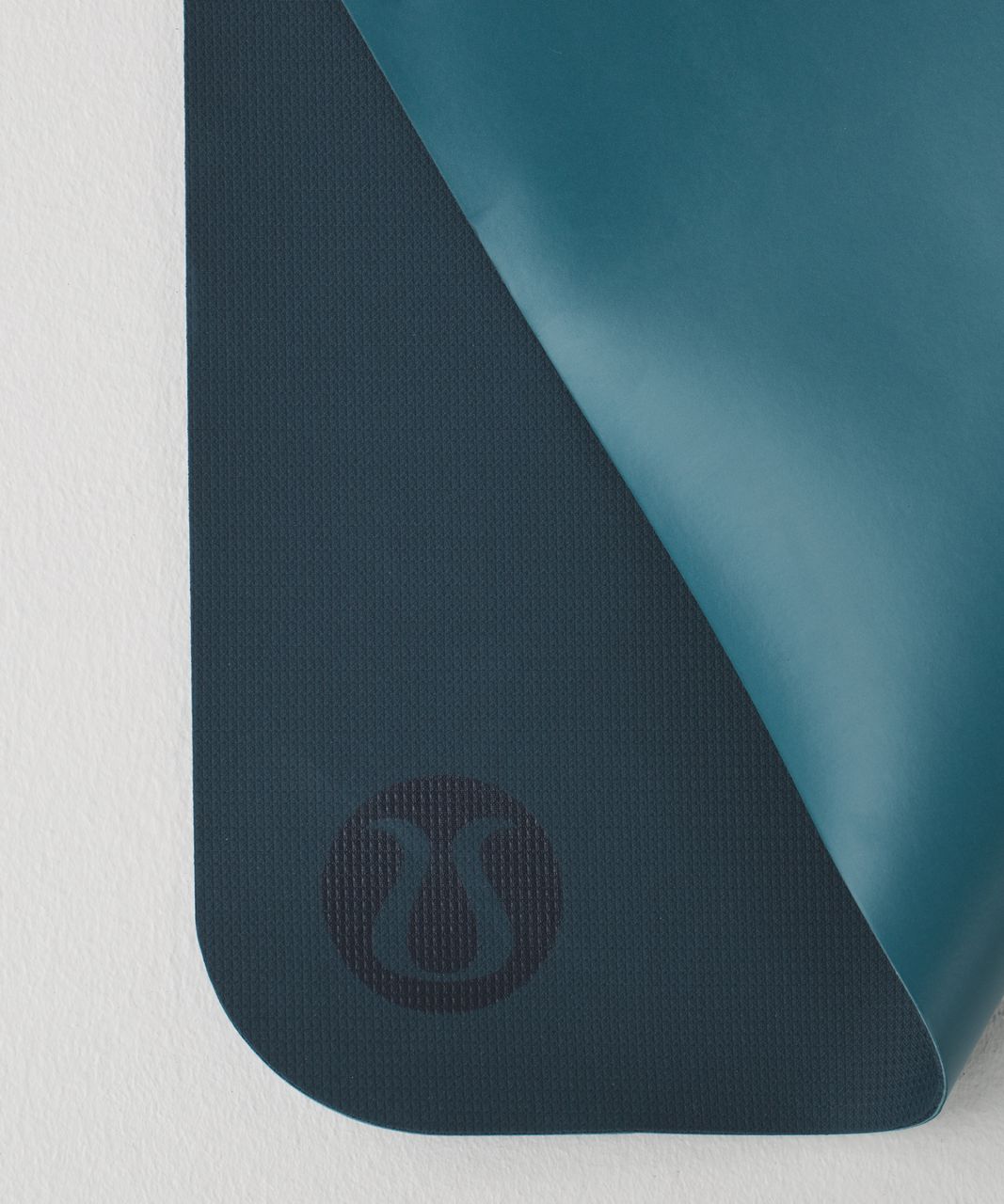 Lululemon The Reversible Mat 3mm - Desert Teal / Alberta Lake