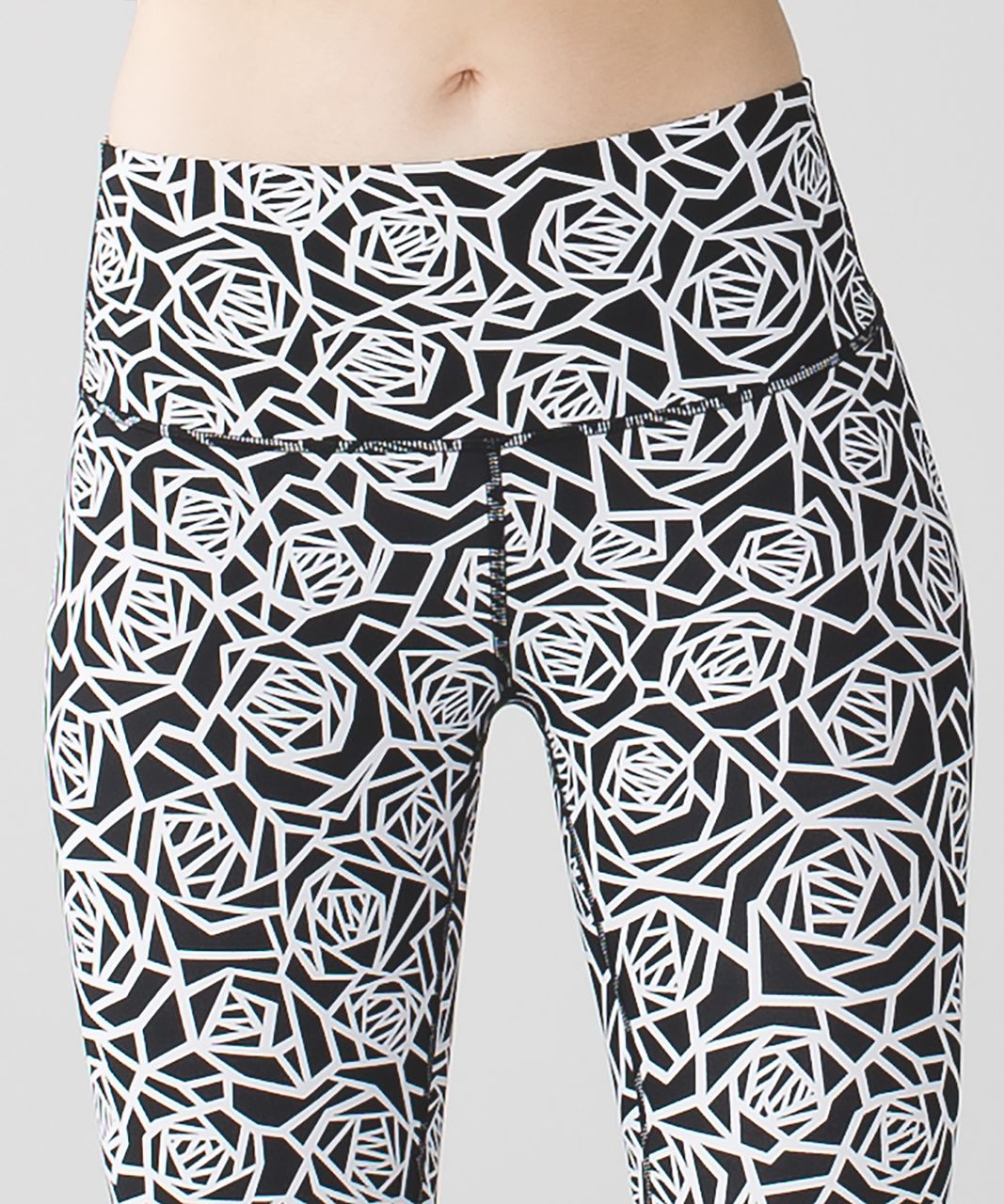 Lululemon High Times Pant *Full-On Luxtreme - Posey Black White