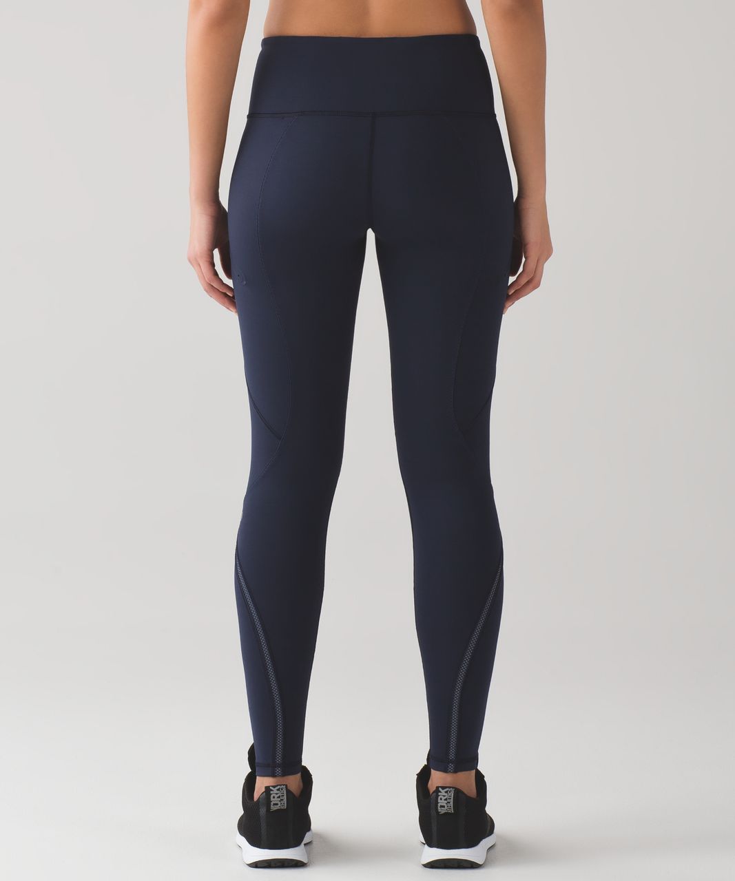 LULULEMON Cadence Crusher Tight Black Reflective Zip Pockets Women's Size: 4