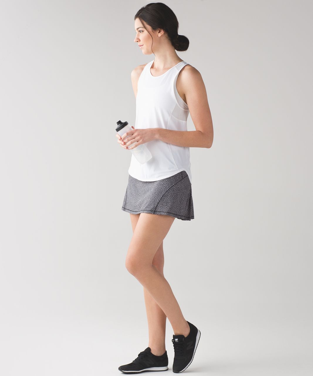 Lululemon Circuit Breaker Skirt (Tall) (15") - Frozen Fizz White Black / Black