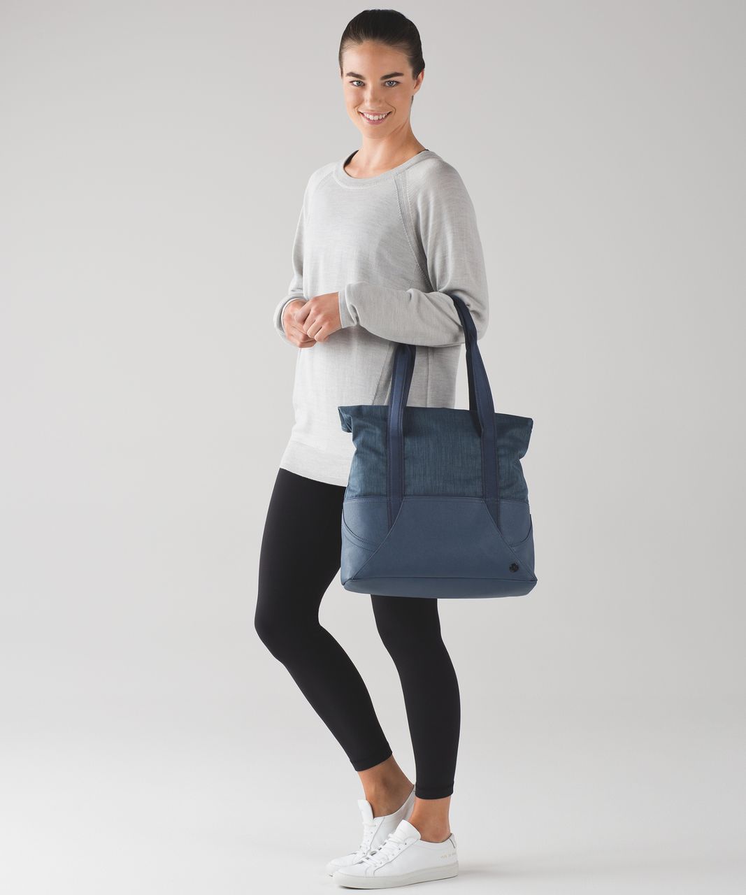 Lululemon Throw & Go Tote - Astro Blue