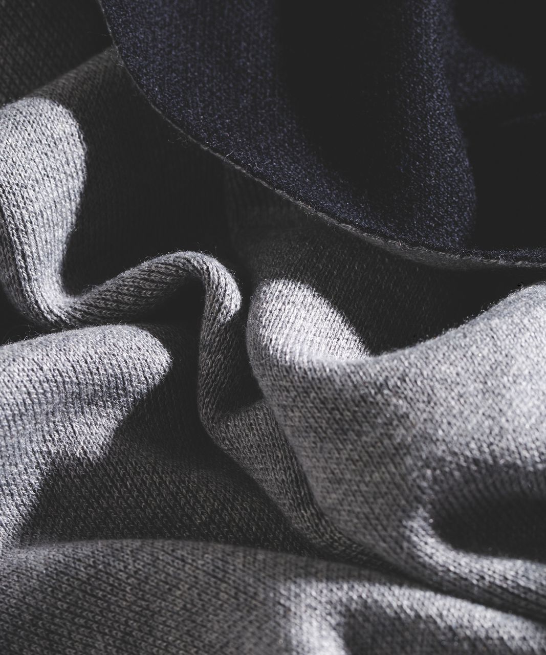 Lululemon Double Up Scarf - Black / Heathered Medium Grey