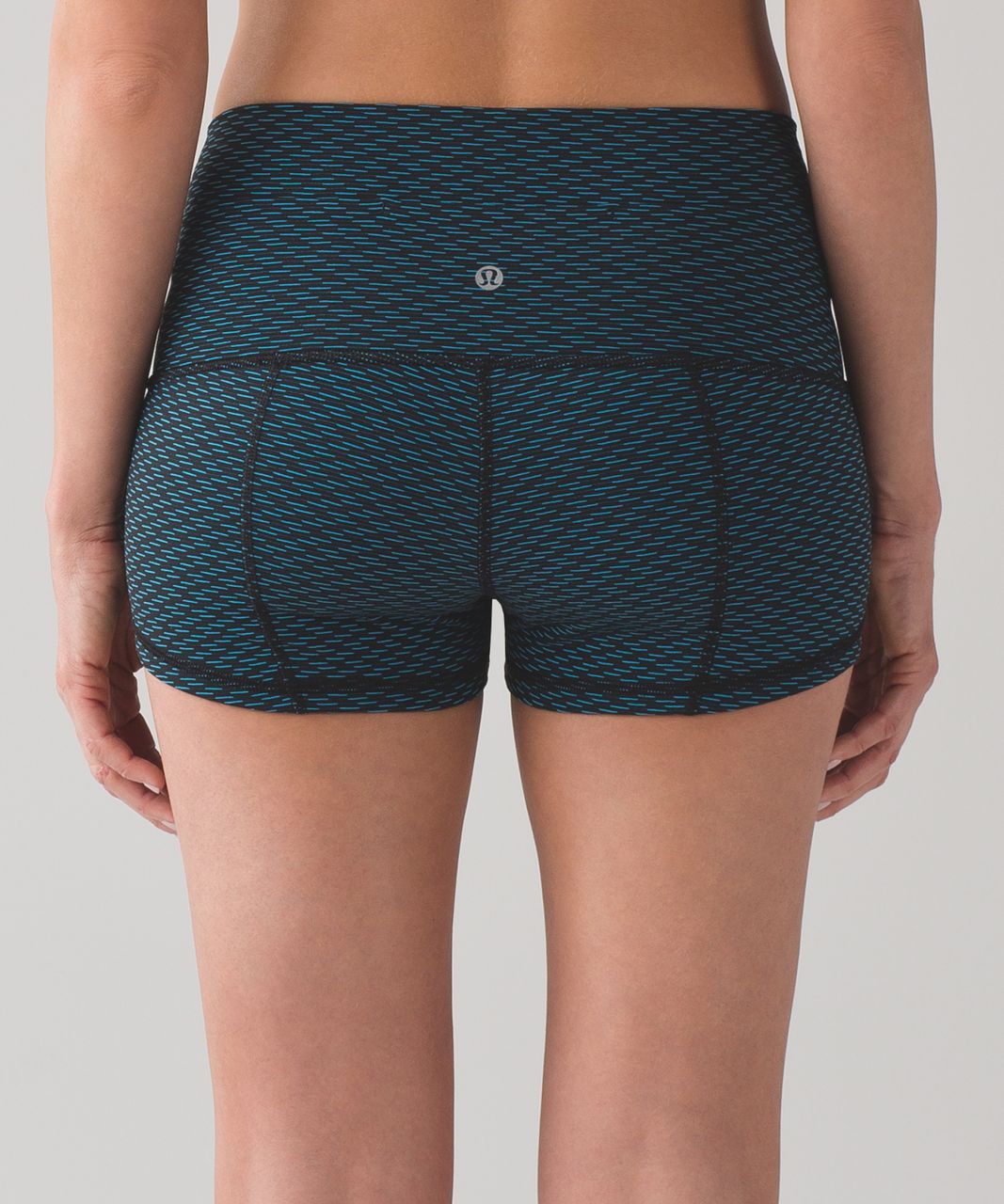 https://storage.googleapis.com/lulu-fanatics/product/24597/1280/lululemon-wunder-short-2-full-on-luxtreme-score-jacquard-black-indian-ocean-028052-151099.jpg