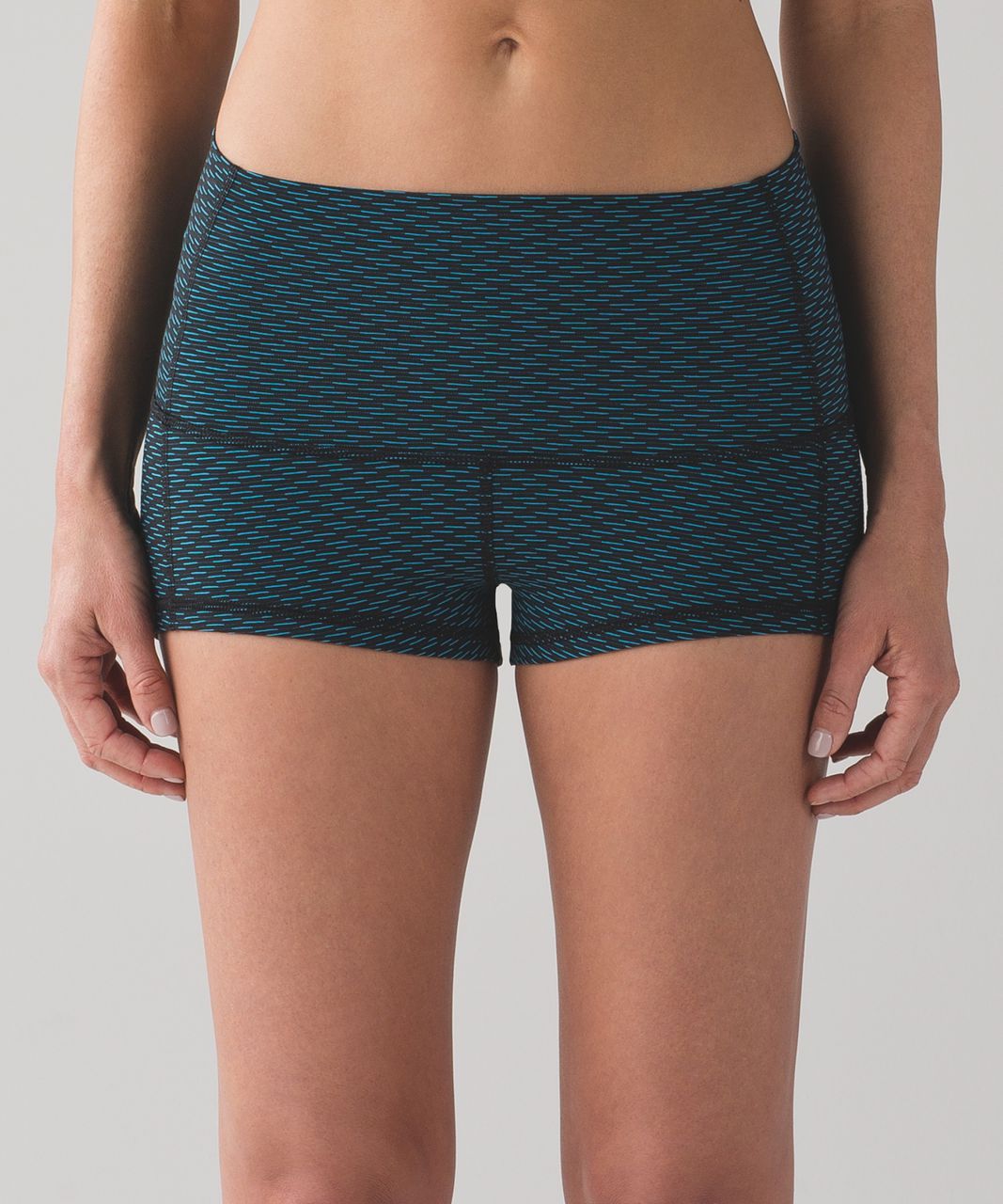 Item 890147 - Lululemon Wunder Short *Full-On Luon 2 - Women's