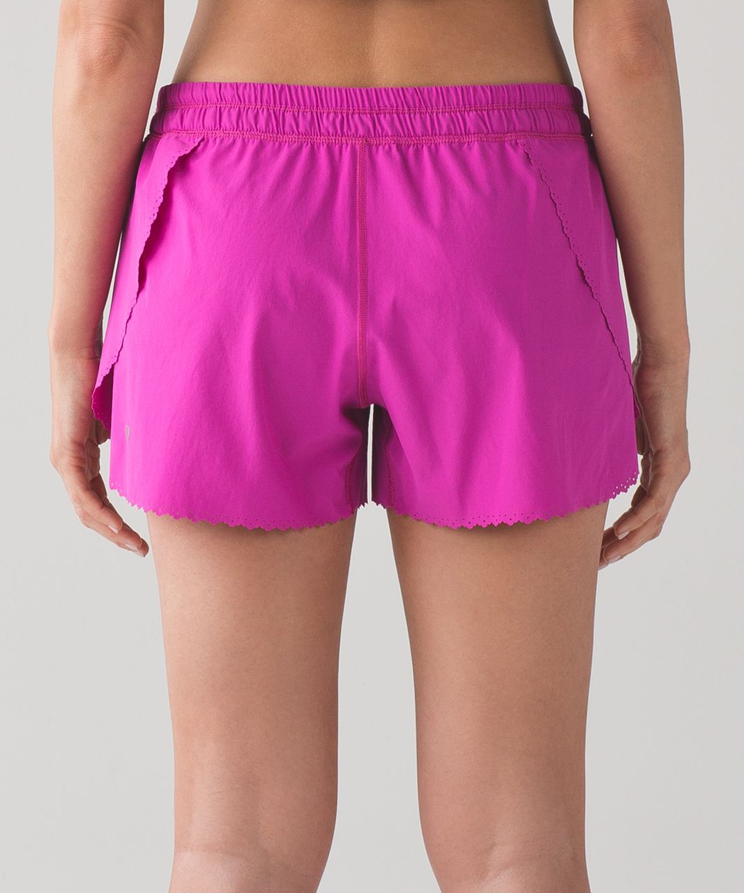 Lululemon, Hit It Short in Polar Pink, Size 8