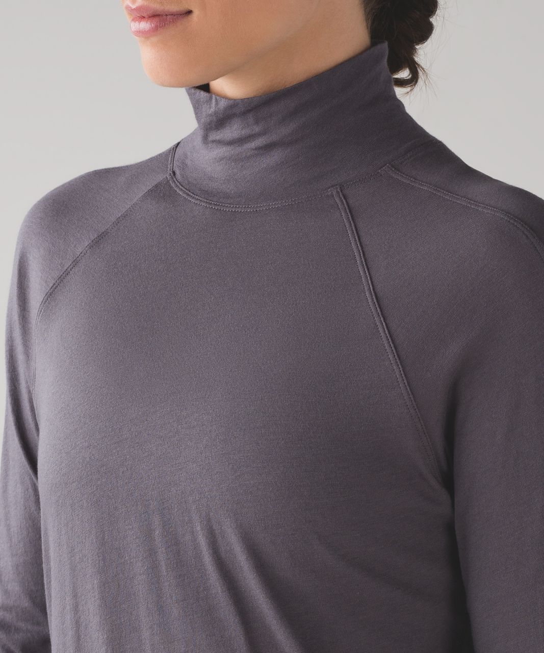 Lululemon Locarno Turtleneck - Dark Carbon