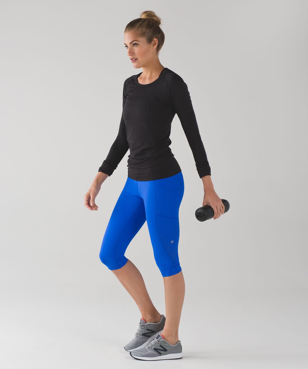 Lululemon Tight Stuff Crop II (15") - Cerulean Blue