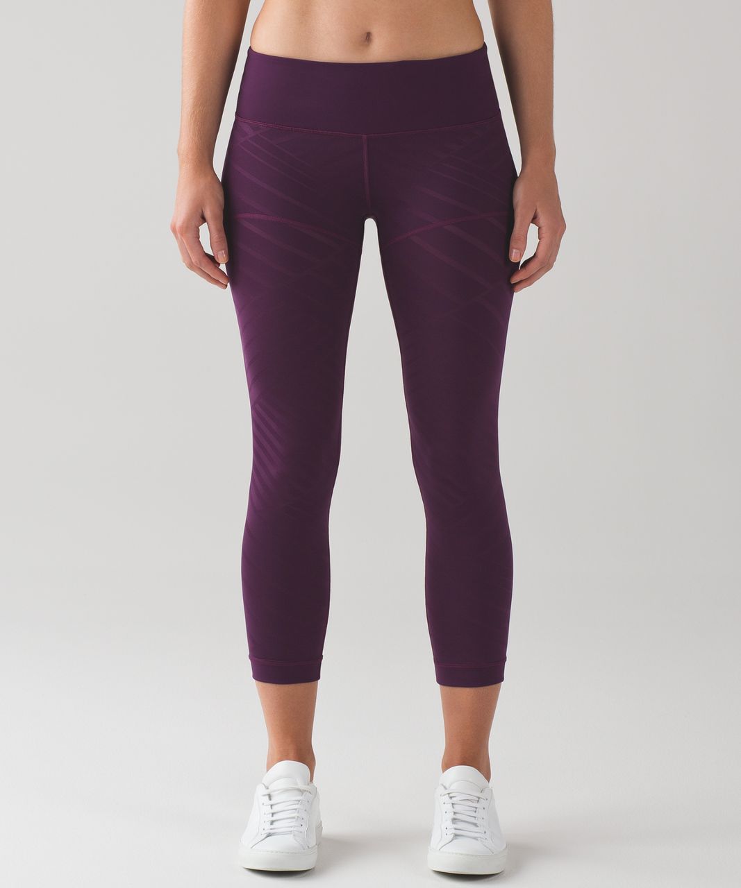 Lululemon Hot Like Agni Crop (23") - Darkest Magenta