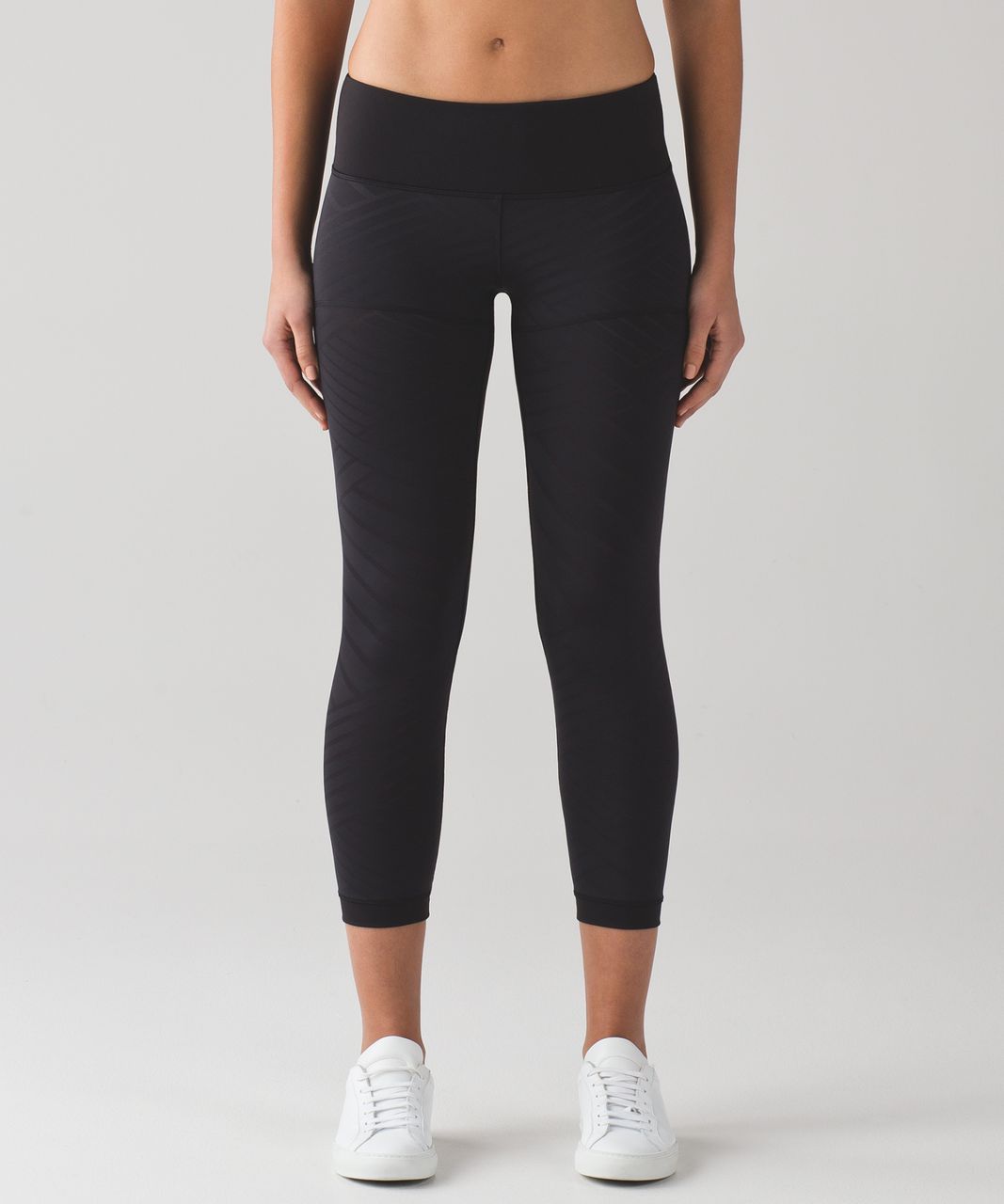 Lululemon Hot Like Agni Crop (23") - Black