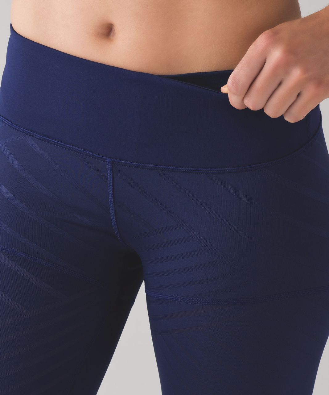 Lululemon Hot Like Agni Crop (23) - Hero Blue - lulu fanatics