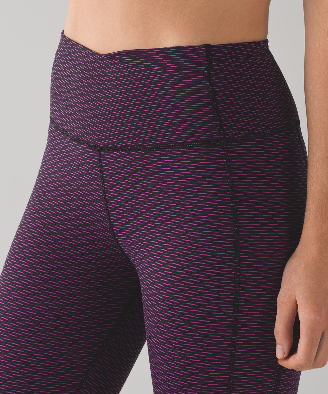 Lululemon Gear Up Crop (17") - Score Jacquard Black Polar Pink / Black