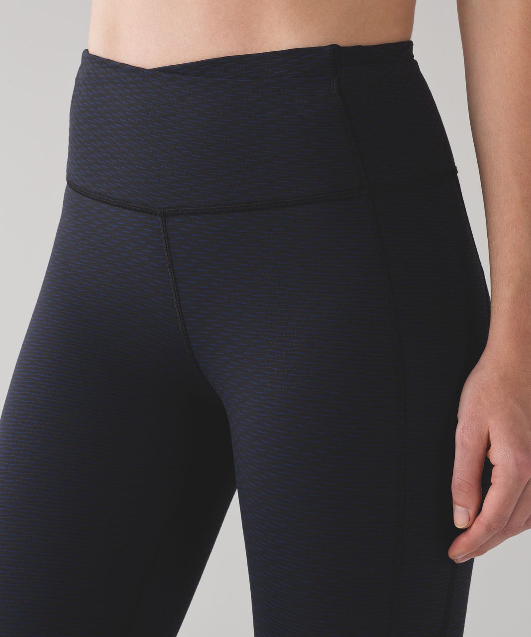 Lululemon Gear Up Crop (17") - Score Jacquard Black Hero Blue / Black