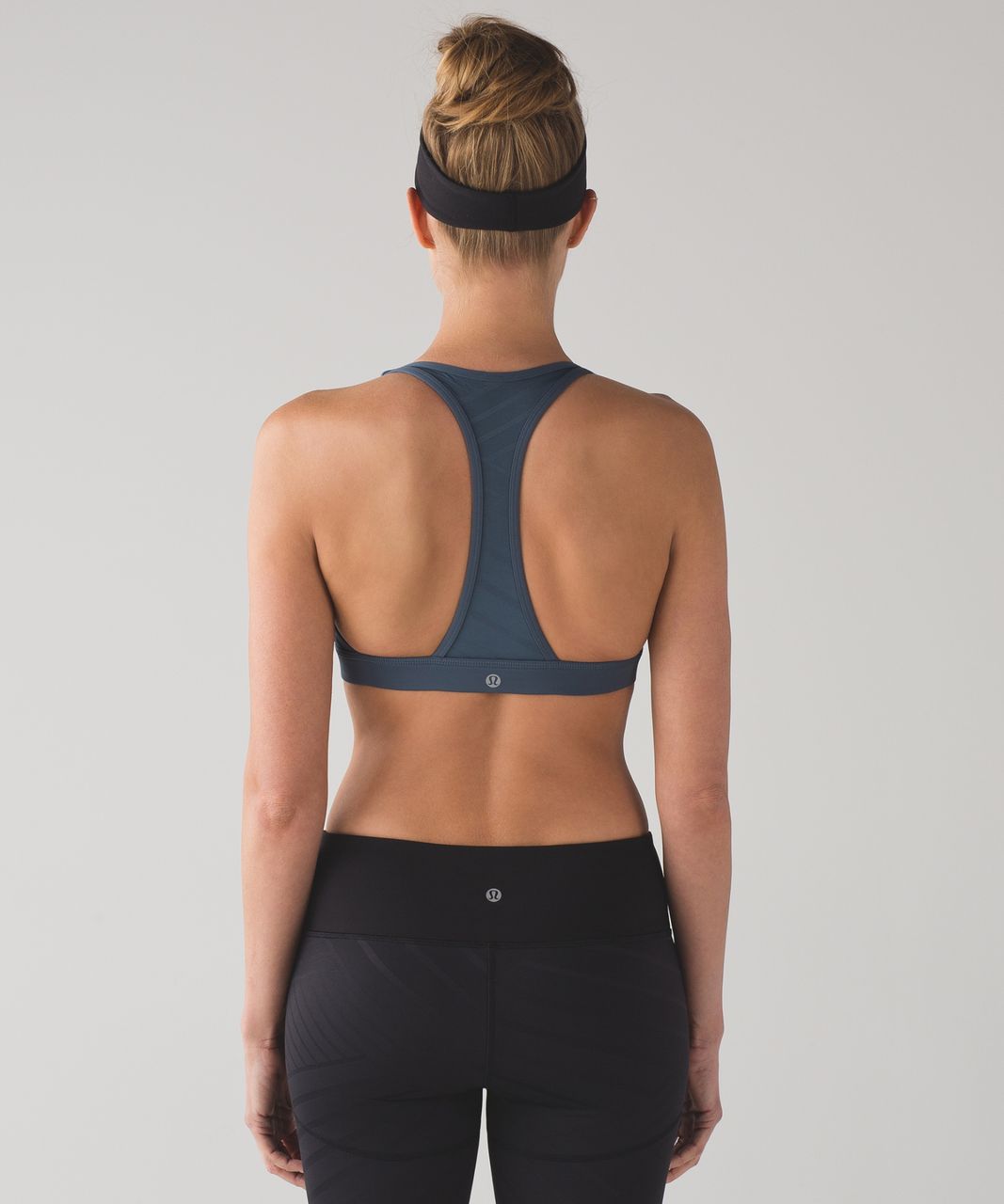 Lululemon Hot Like Agni Bra - Astro Blue