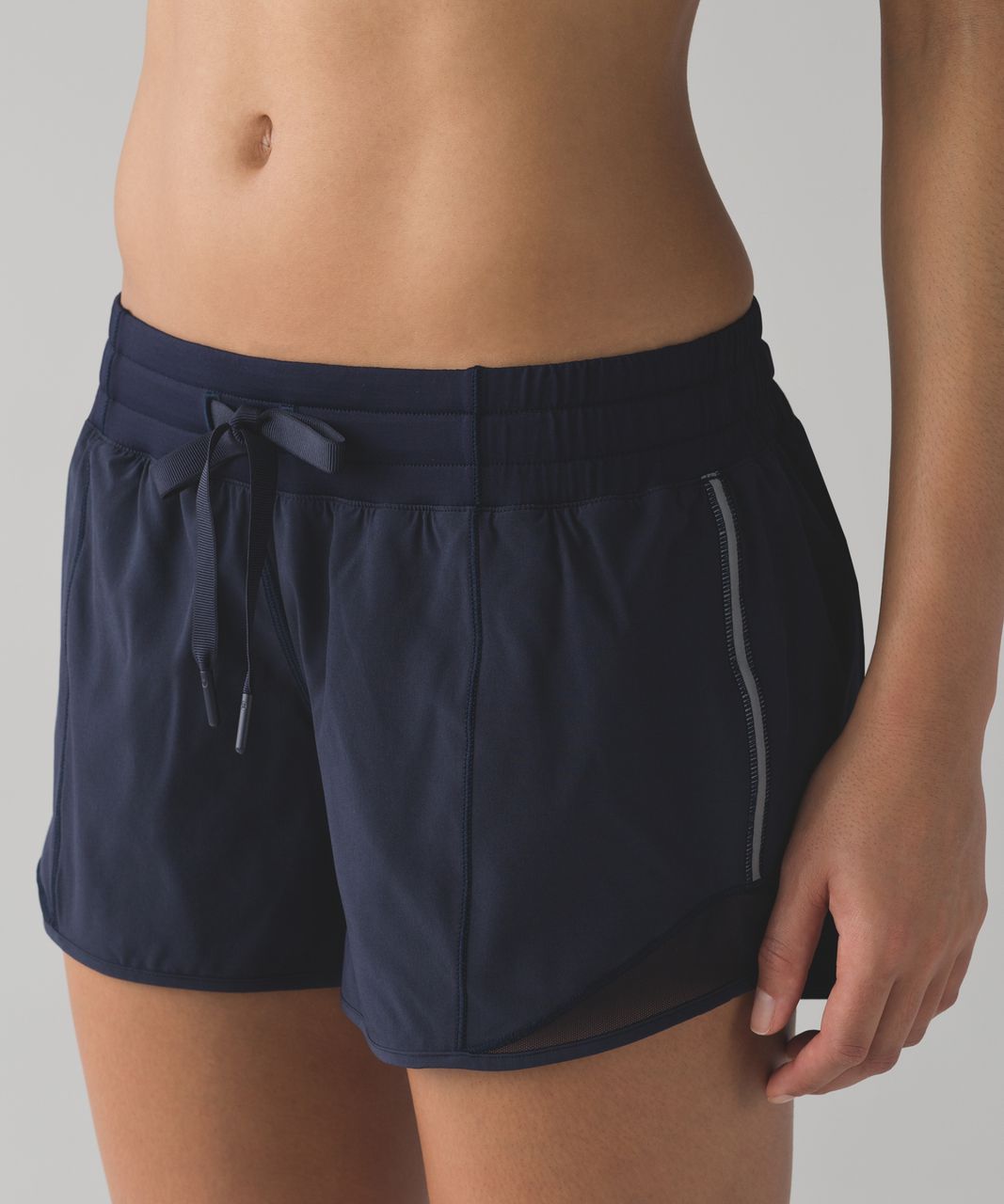 Lululemon Hotty Hot Short (Long 4") - Midnight Navy