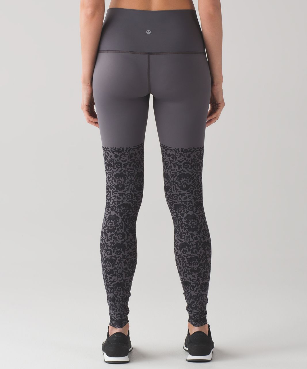 lululemon Australia and New Zealand - Lightweight, buttery-soft Nulu™ fabric  and a hue that is multi-seasonal –meet the Align Pant in 'Dark Carbon':  bit.ly/2xahukw