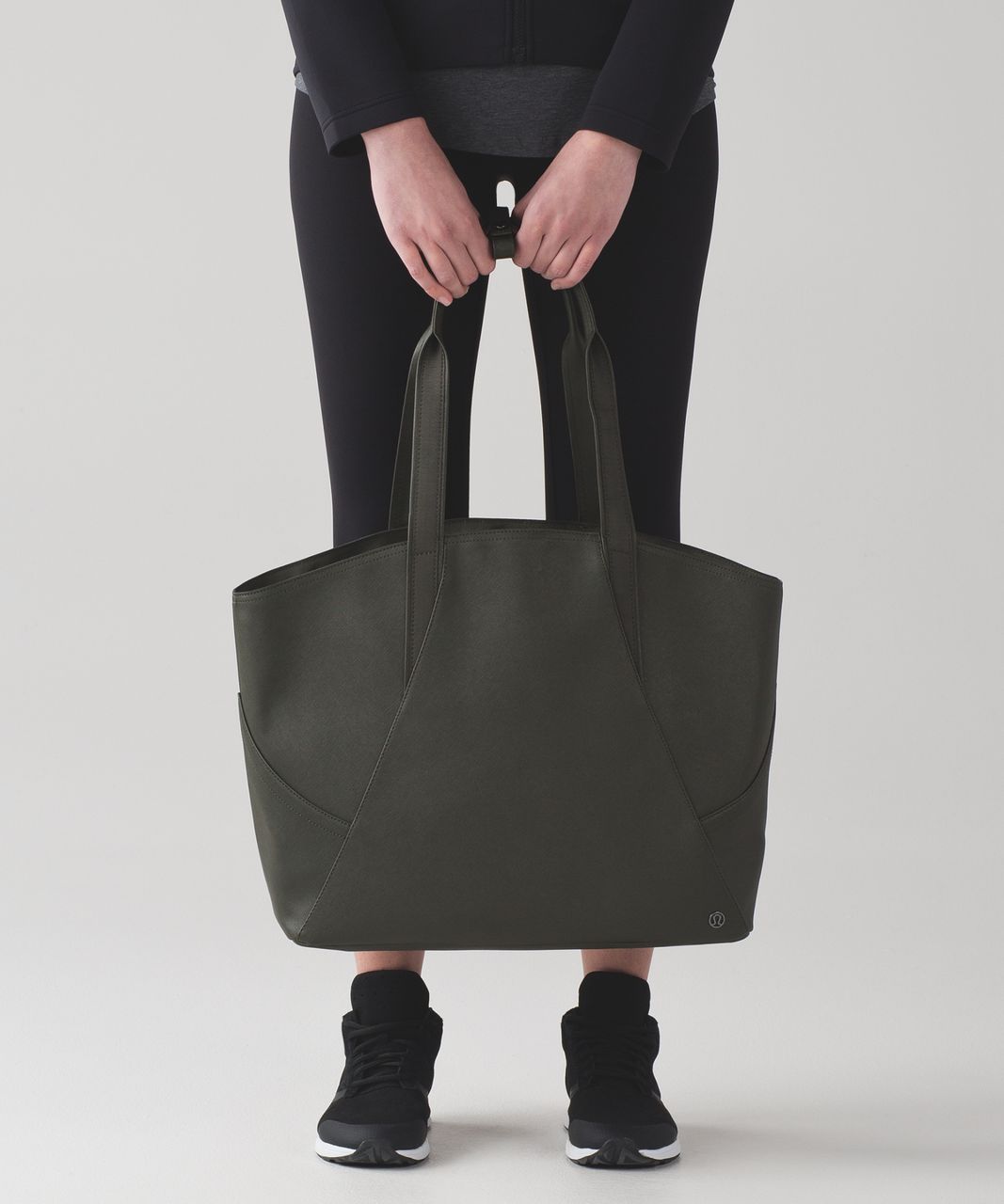 Lululemon All Day Tote (Mini) - Black - lulu fanatics