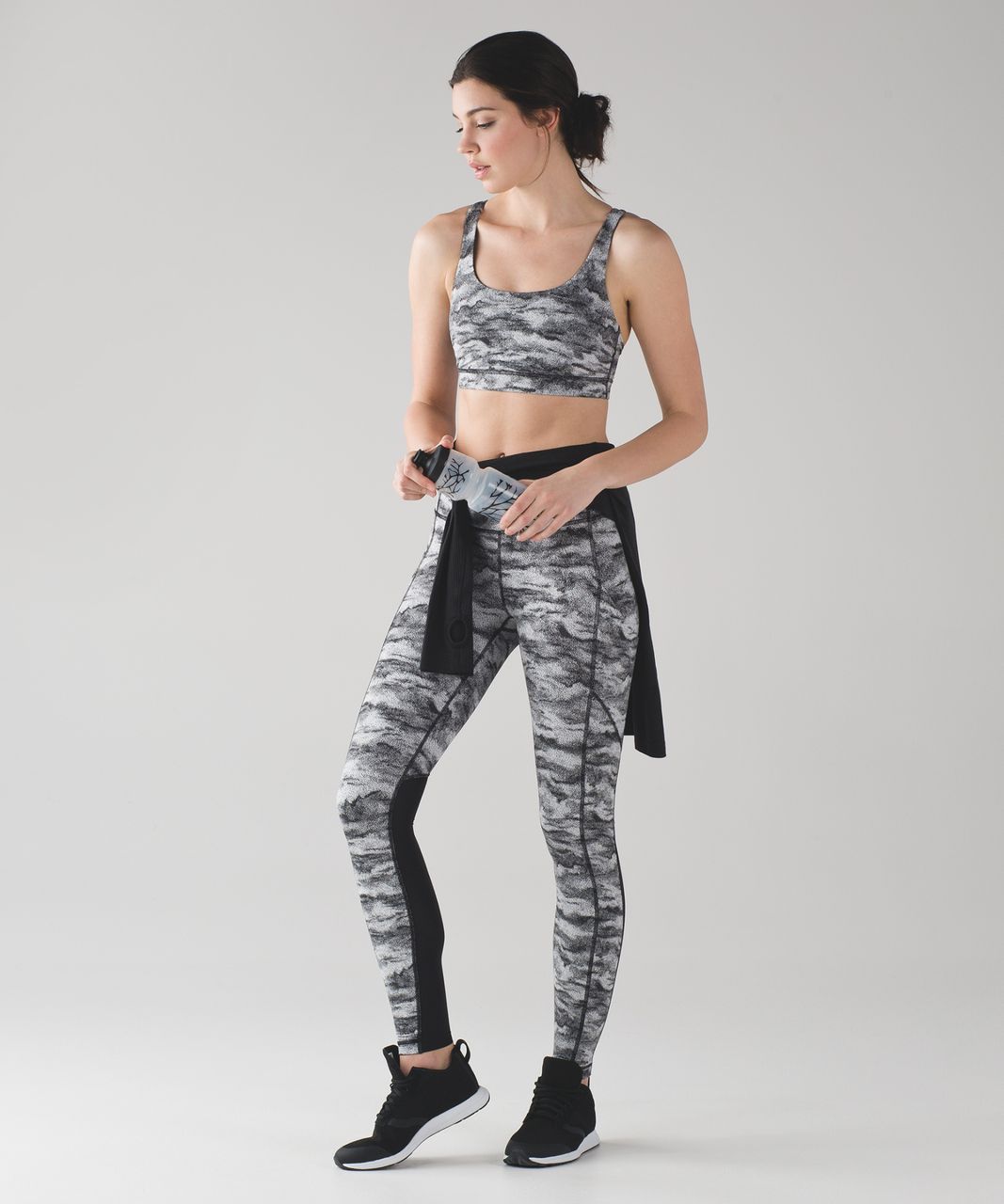 Lululemon Speed Tight V - Power Luxtreme Hazy Days Black White / Black