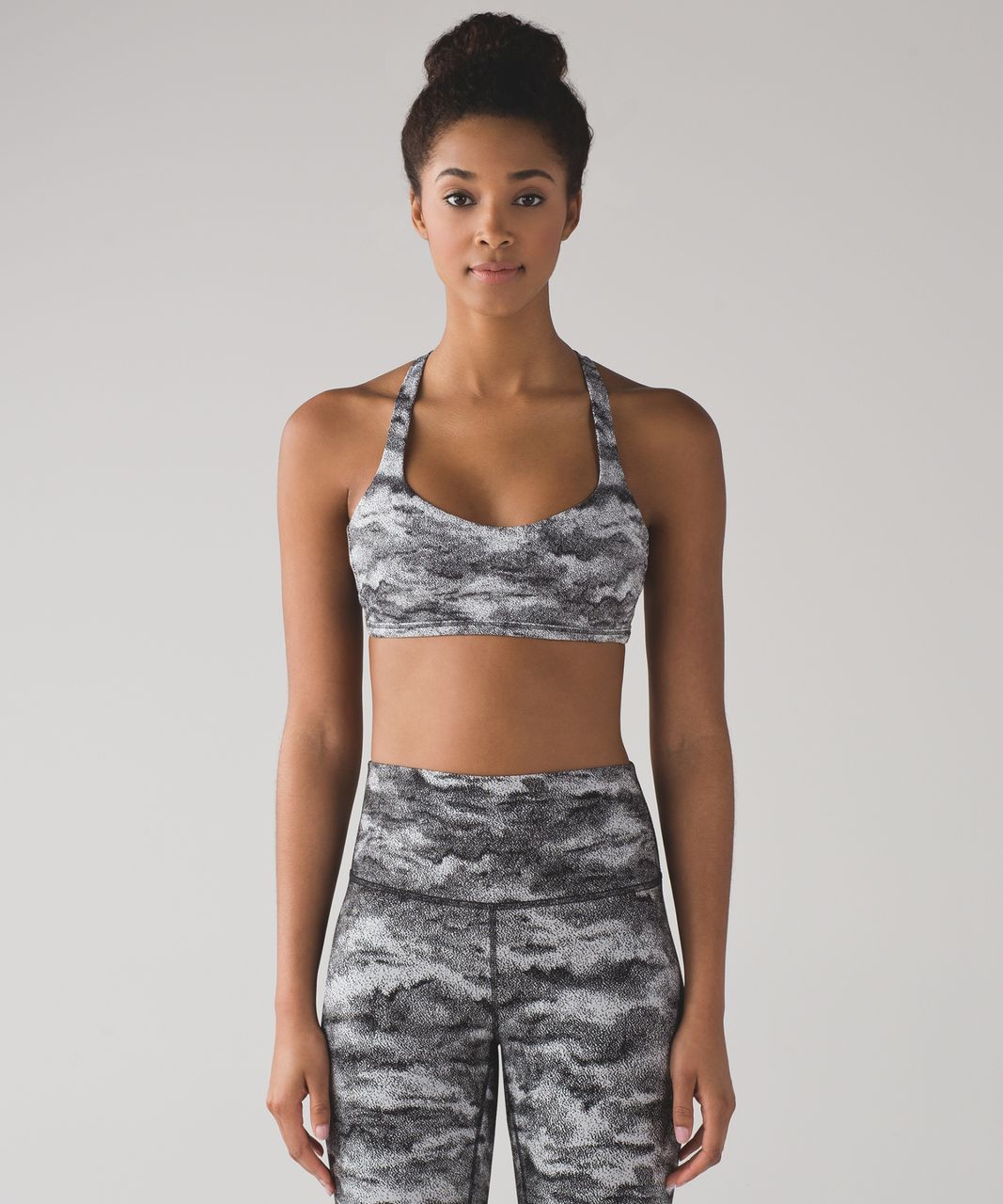 Lululemon Free To Be Zen Bra - Power Luxtreme Hazy Days Black White / Black