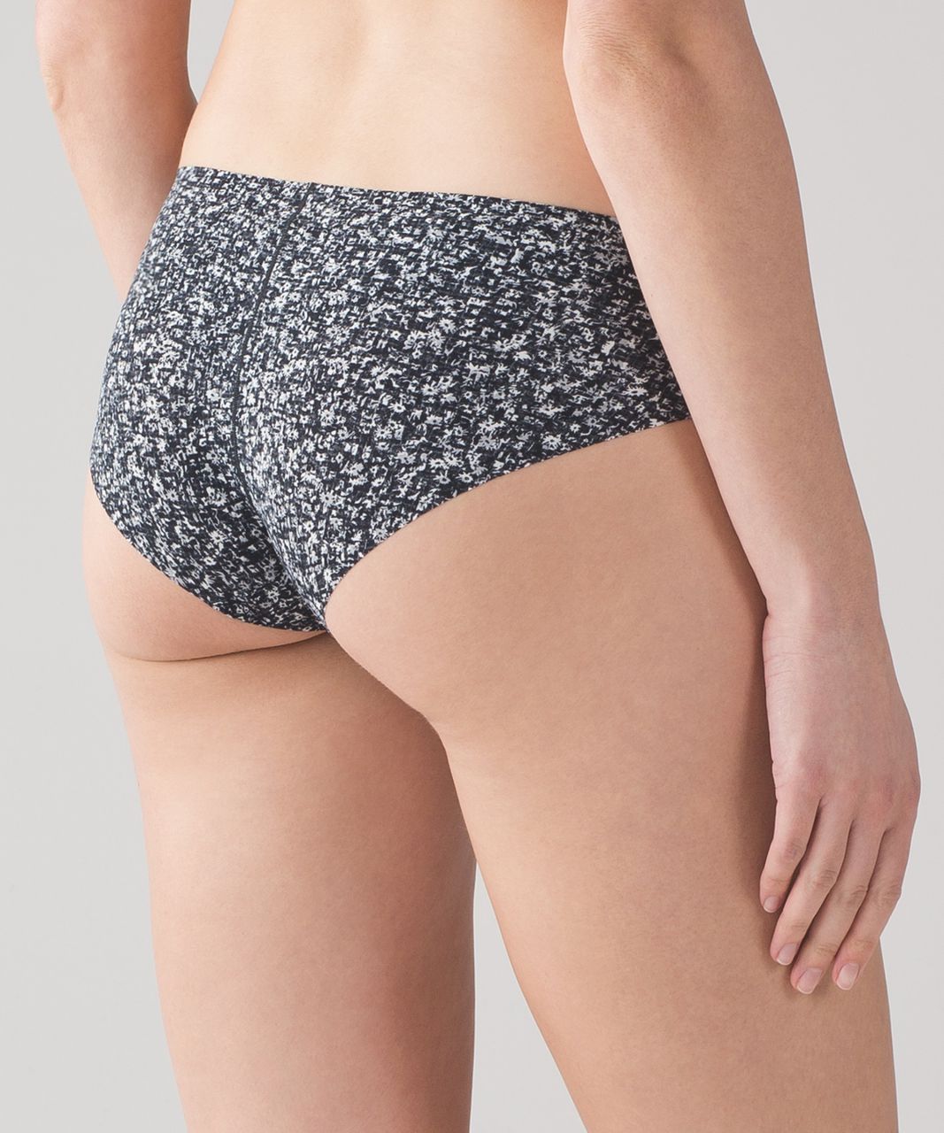 Lululemon Namastay Put Hipster - Daisy Dust Alpine White Black