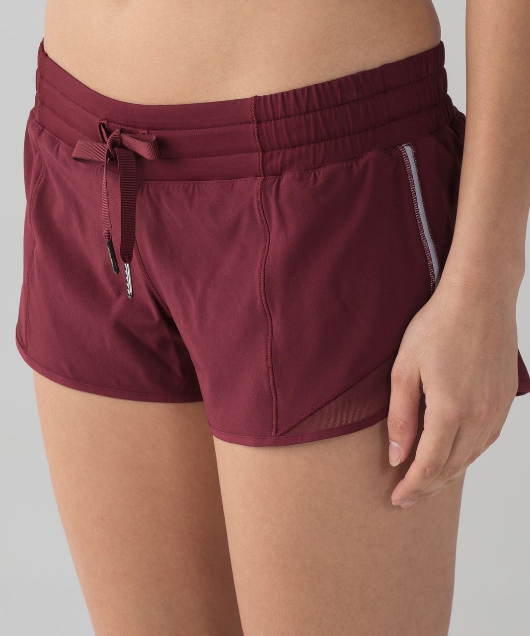 Lululemon Hotty Hot Short (2 1/2" ) - Deep Rouge