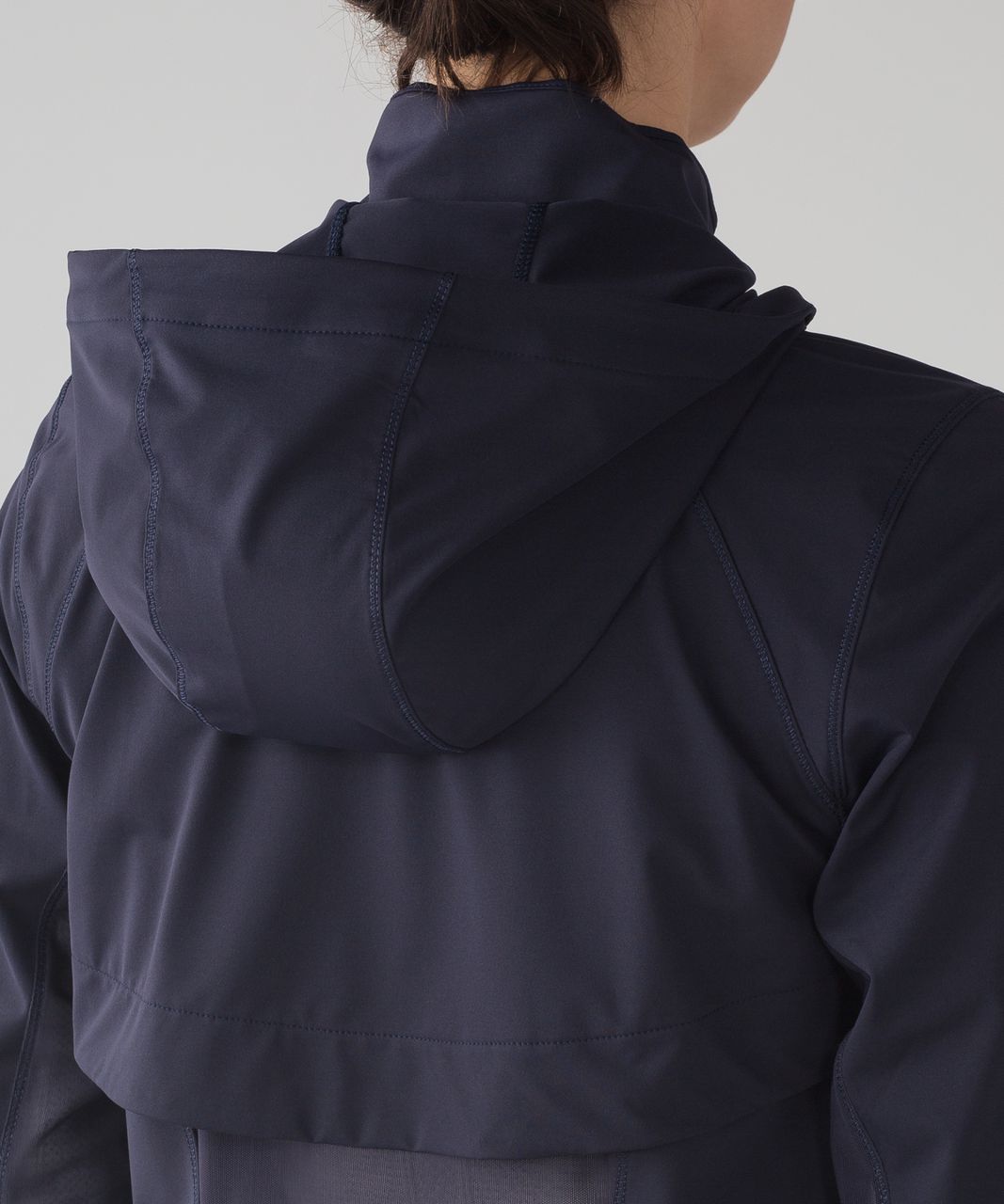 Lululemon Kicking Asphalt Jacket - Midnight Navy