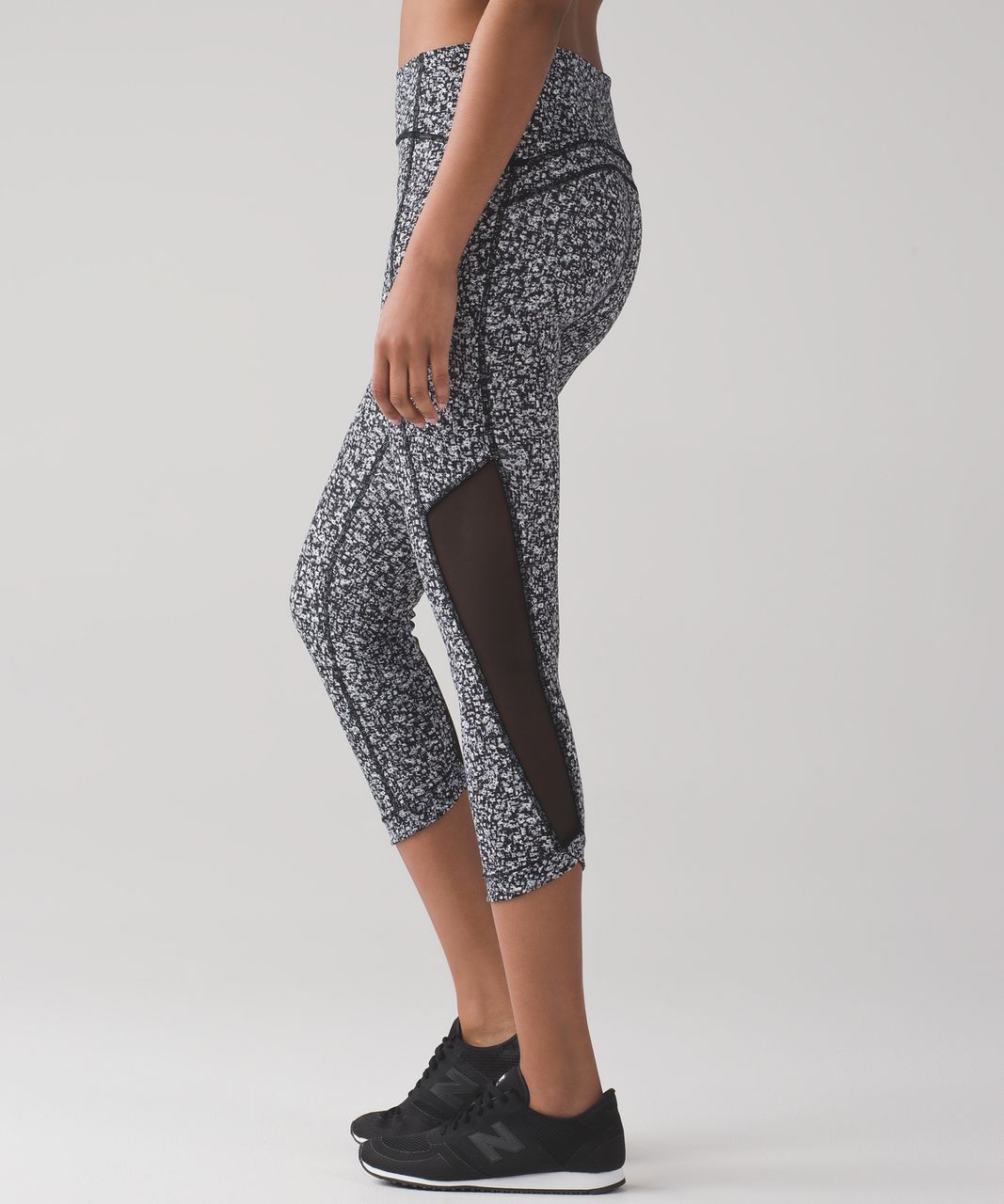 Daisy Low Impact Leggings – LVFREELY ATHLETICA