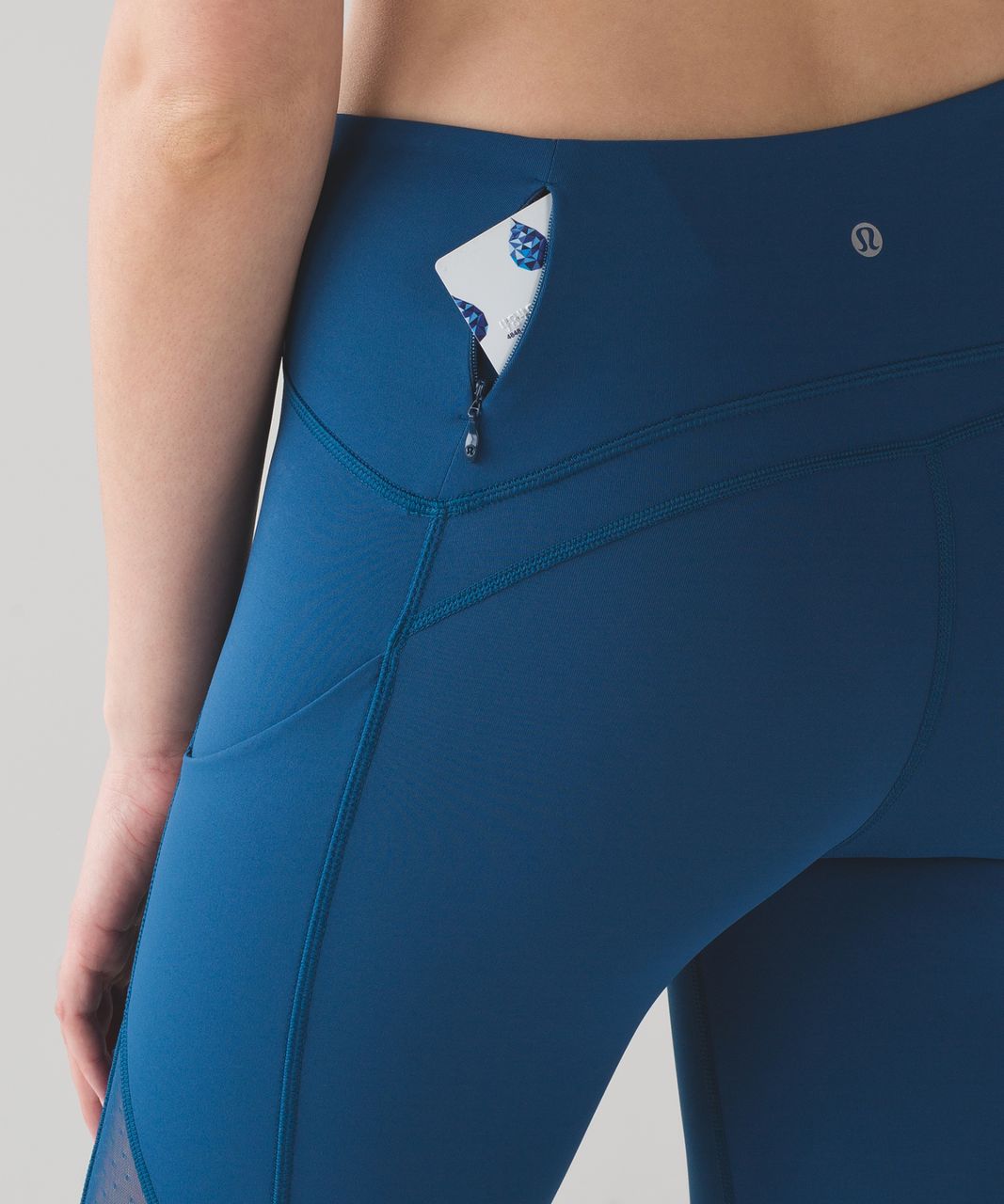 Lululemon Sole Training 7/8 Tight - Poseidon