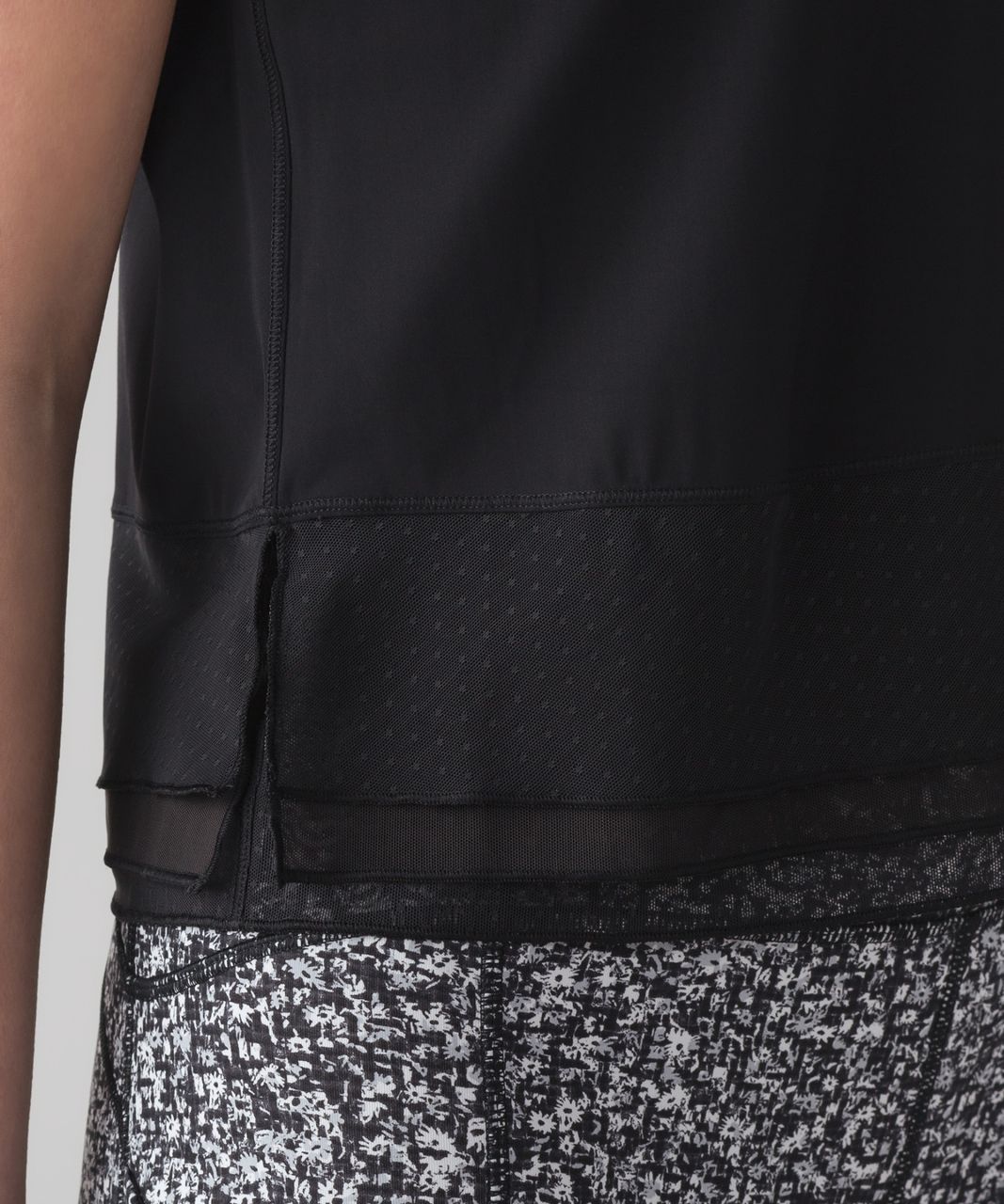 Lululemon Sole Training Short Sleeve - Black (First Release)