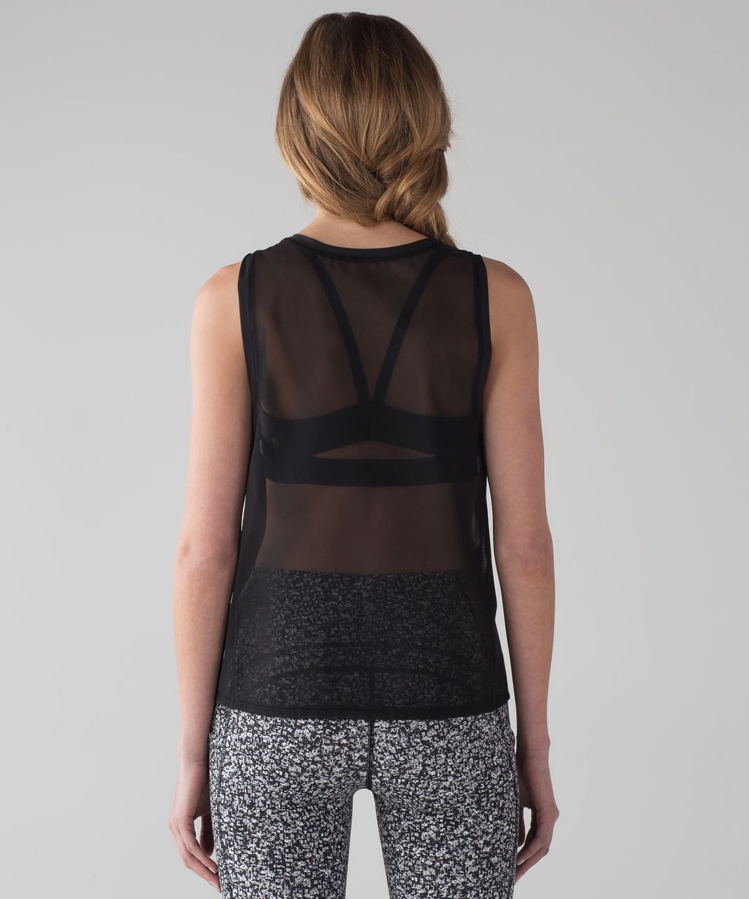 My Superficial Endeavors: Second Lululemon Ebb to Street Tank - Heathered  Black