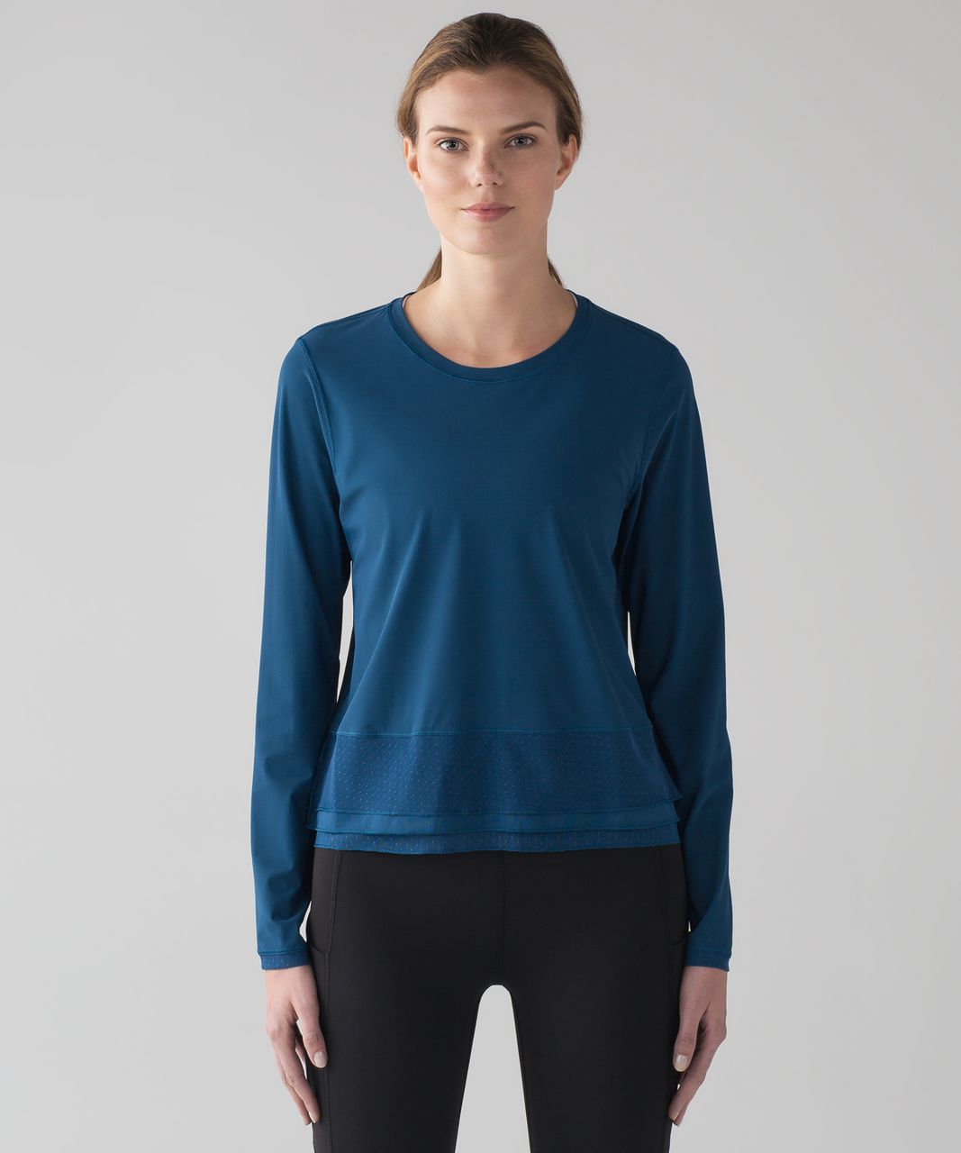 Lululemon Sole Training Long Sleeve - Poseidon