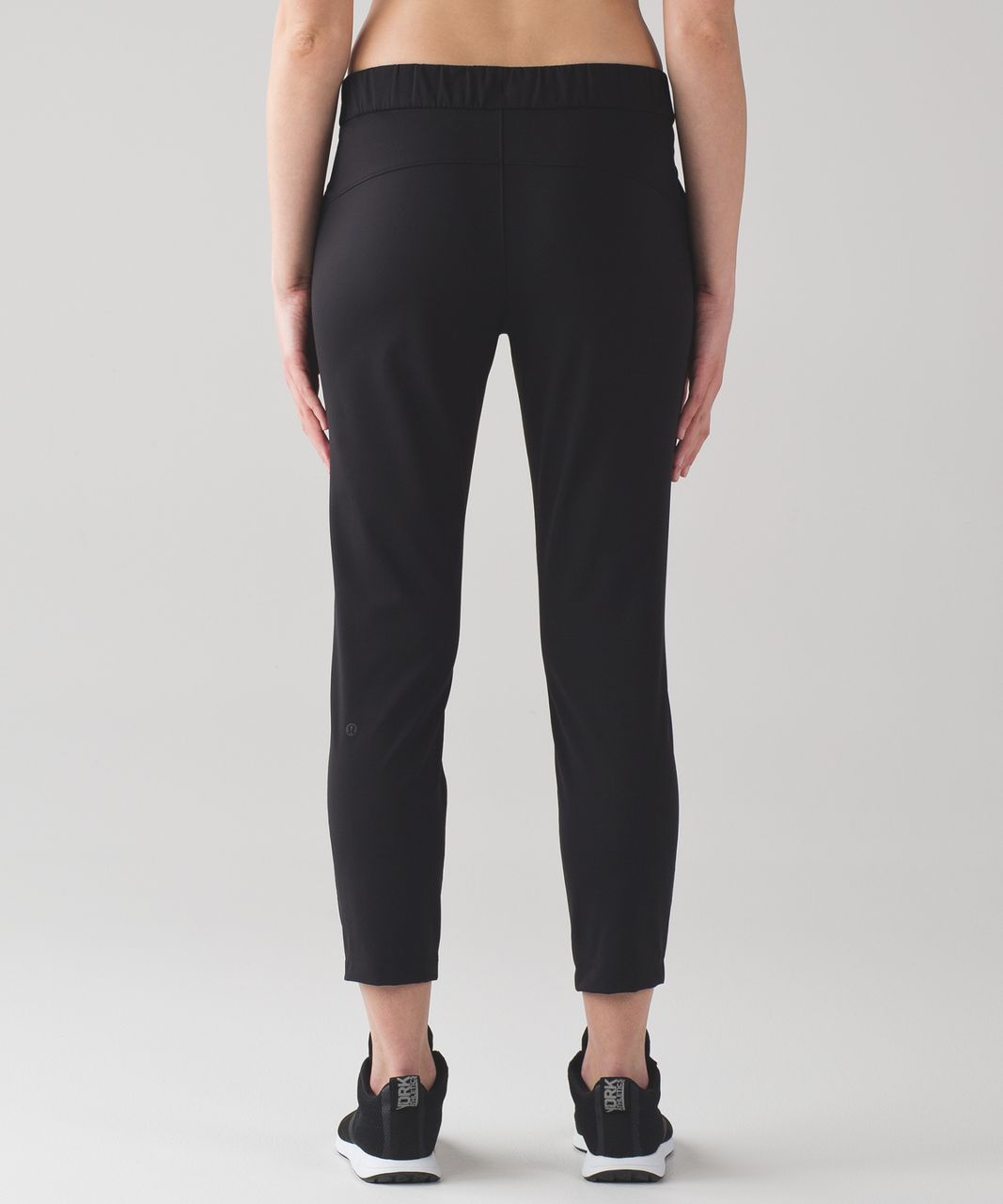 Lululemon Keep Moving Pant 7/8 High-Rise Black - Size 4