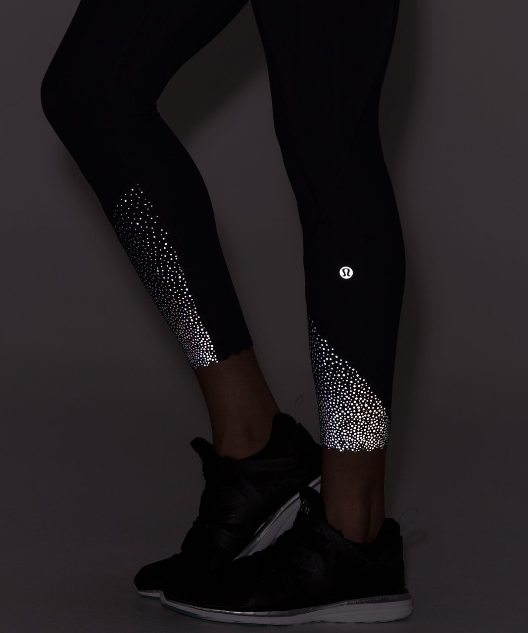 LULULEMON TIGHT STUFF Tight II 25” Black Scalloped Hem Running Size 6  Reflective $35.00 - PicClick