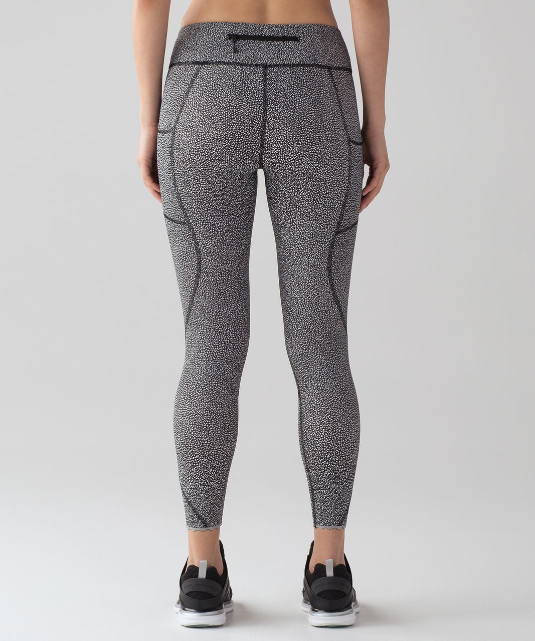 Lululemon Tight Stuff Tight II Chakra Print Alpine White Black