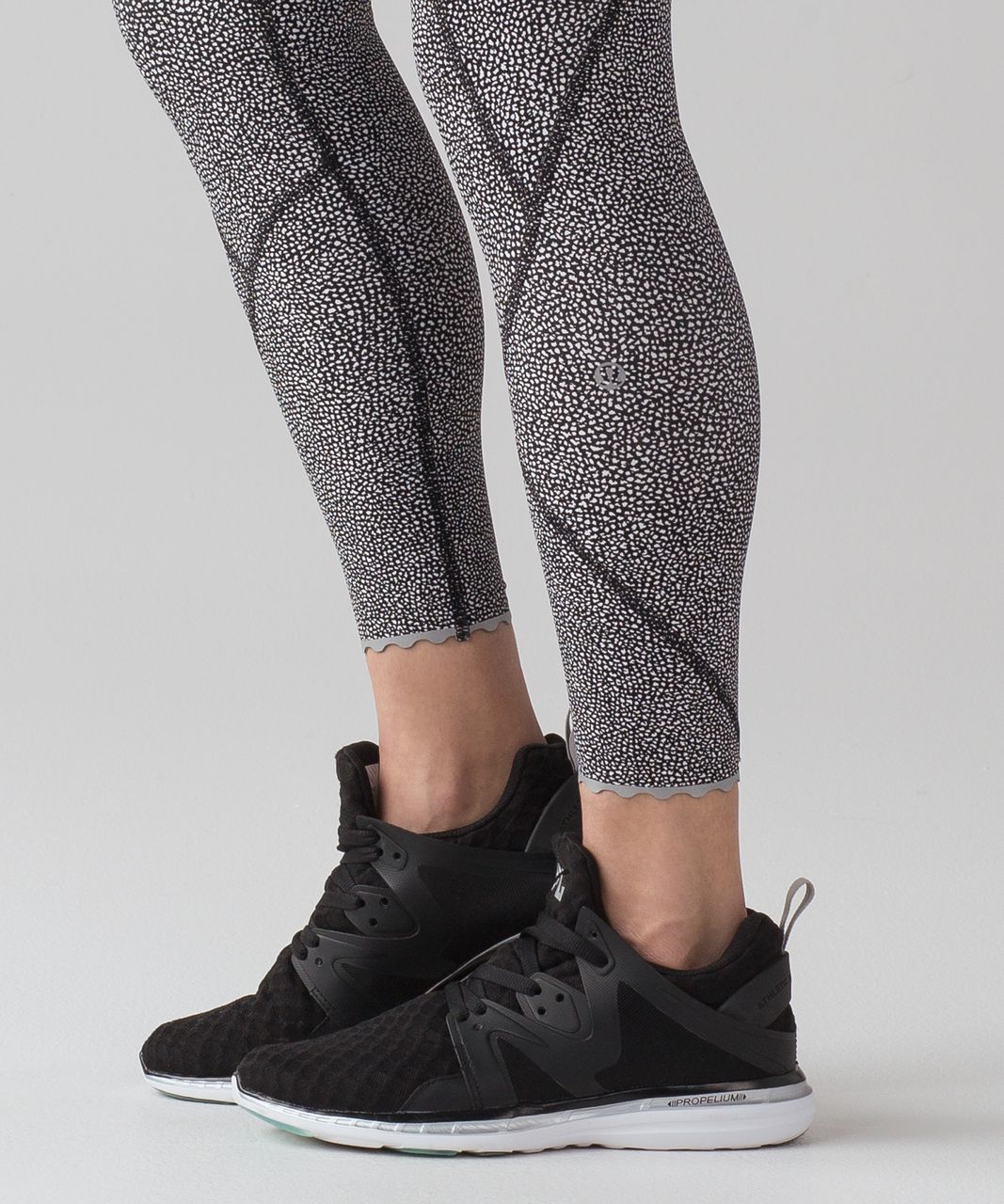 Lululemon Tight Stuff Tight Black and Print SZ 10 - $82 - From NEFIS