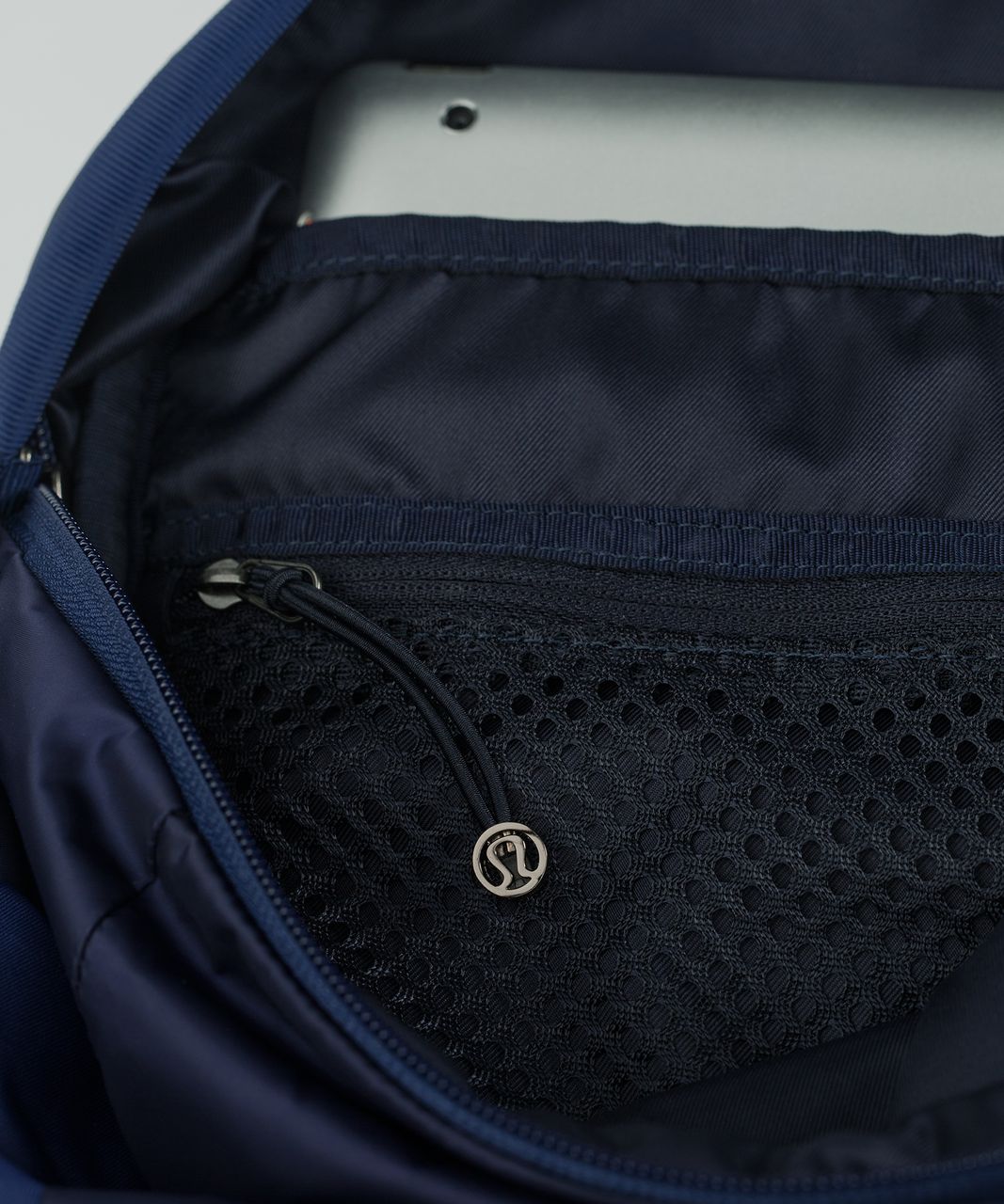 Lululemon Run All Day Backpack II *13L - Blueberry Jam