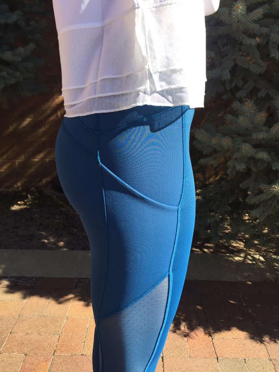 Lululemon Sole Training 7/8 Tight - Daisy Dust Alpine White Black