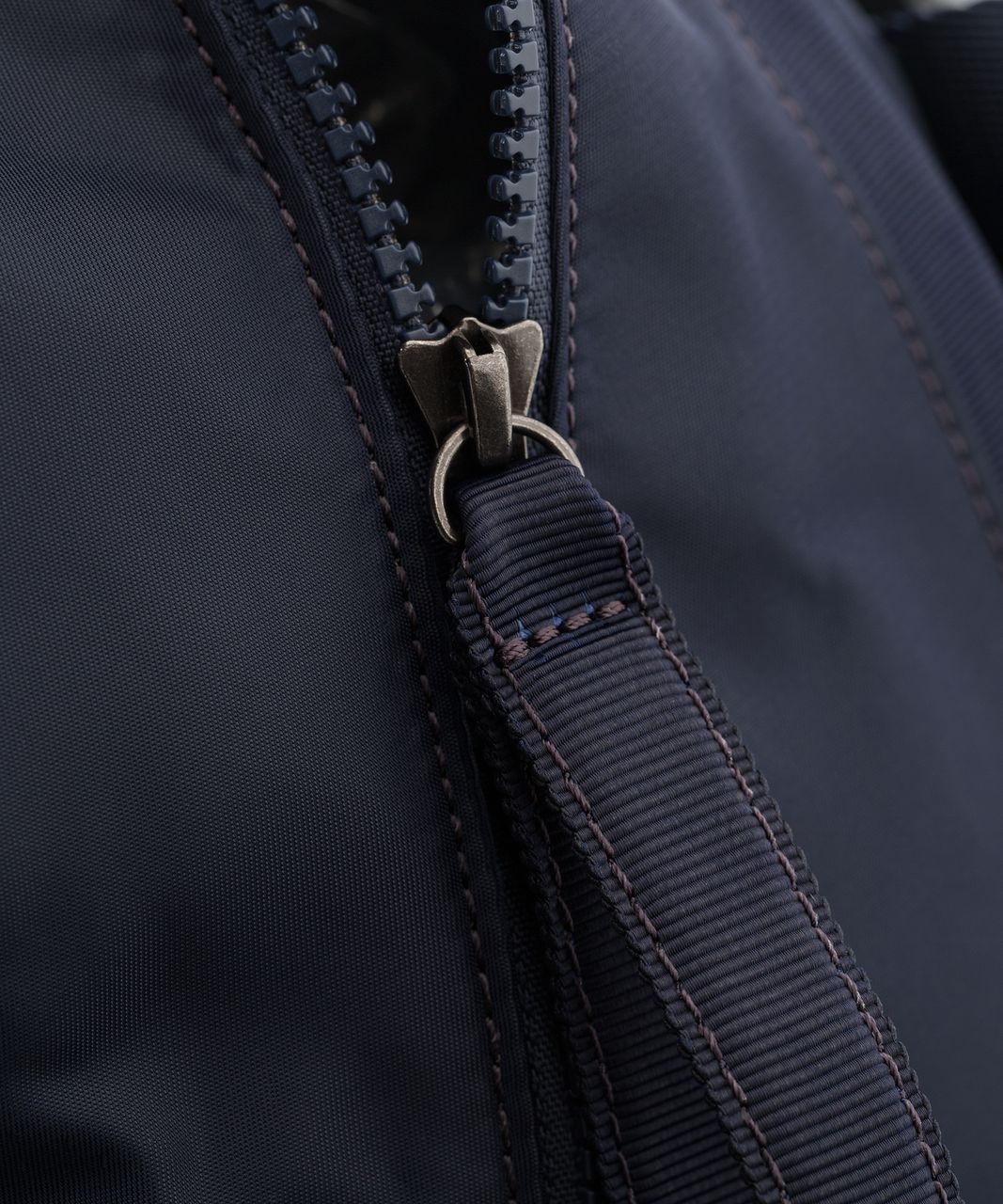 Lululemon Fast Track Duffel - Midnight Navy