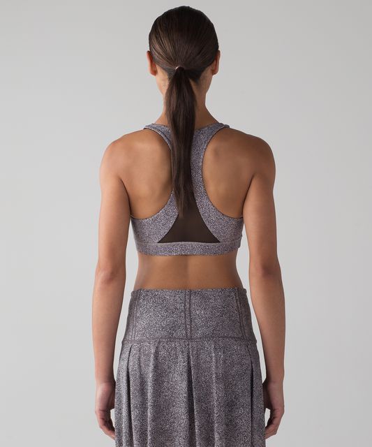 Lululemon Invigorate Bra - Daisy Dust Alpine White Black / Black