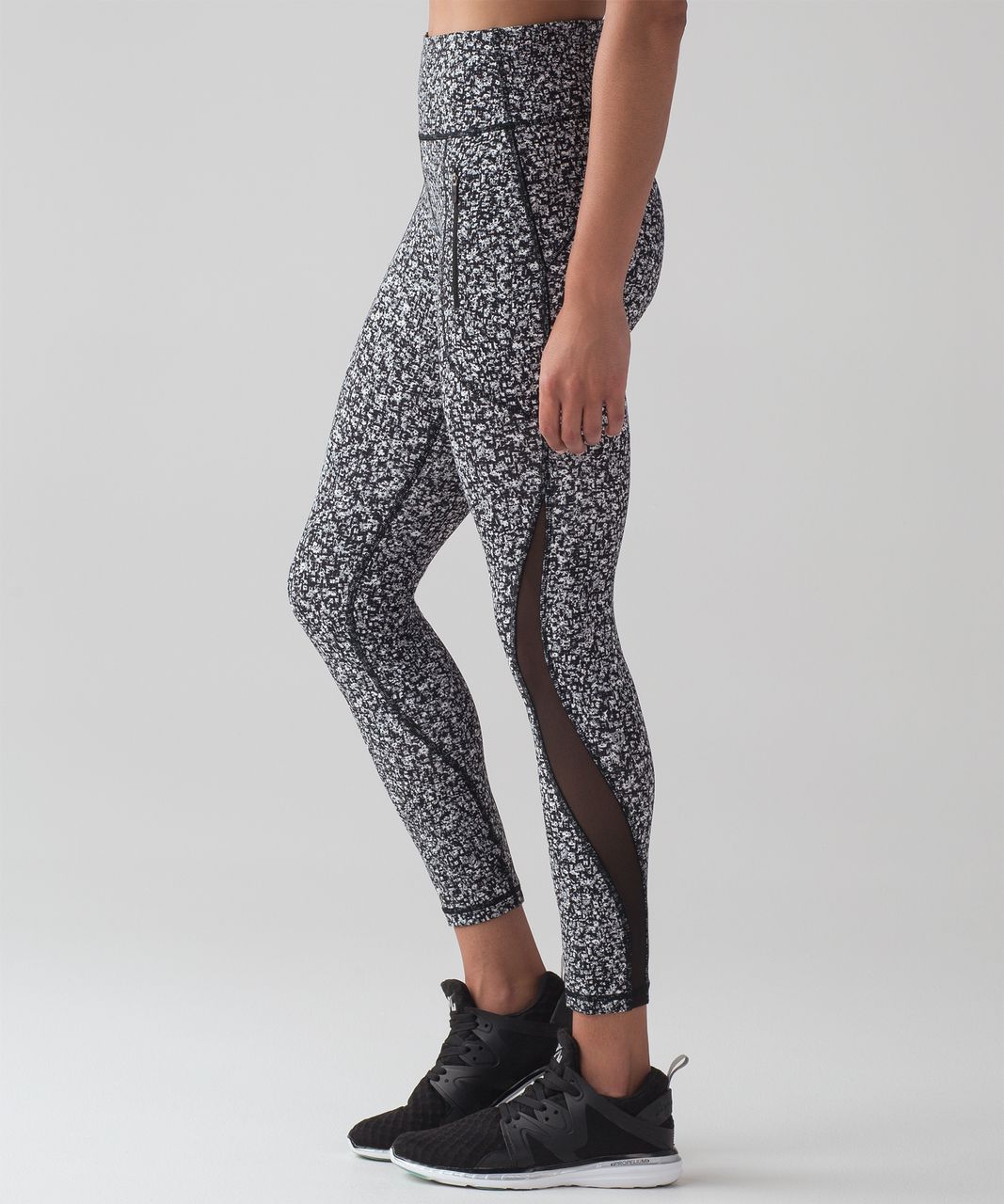 Lululemon Invigorate 7/8 Tights