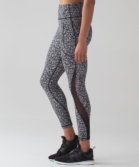 Sometimes you just want to wear black leggings :-) Invigorate 25 in Black  (6). Swiftly Tech LS in Lavender Dew (8, ✂️). Free to be Serene in  Highlight Orange (4) : r/lululemon