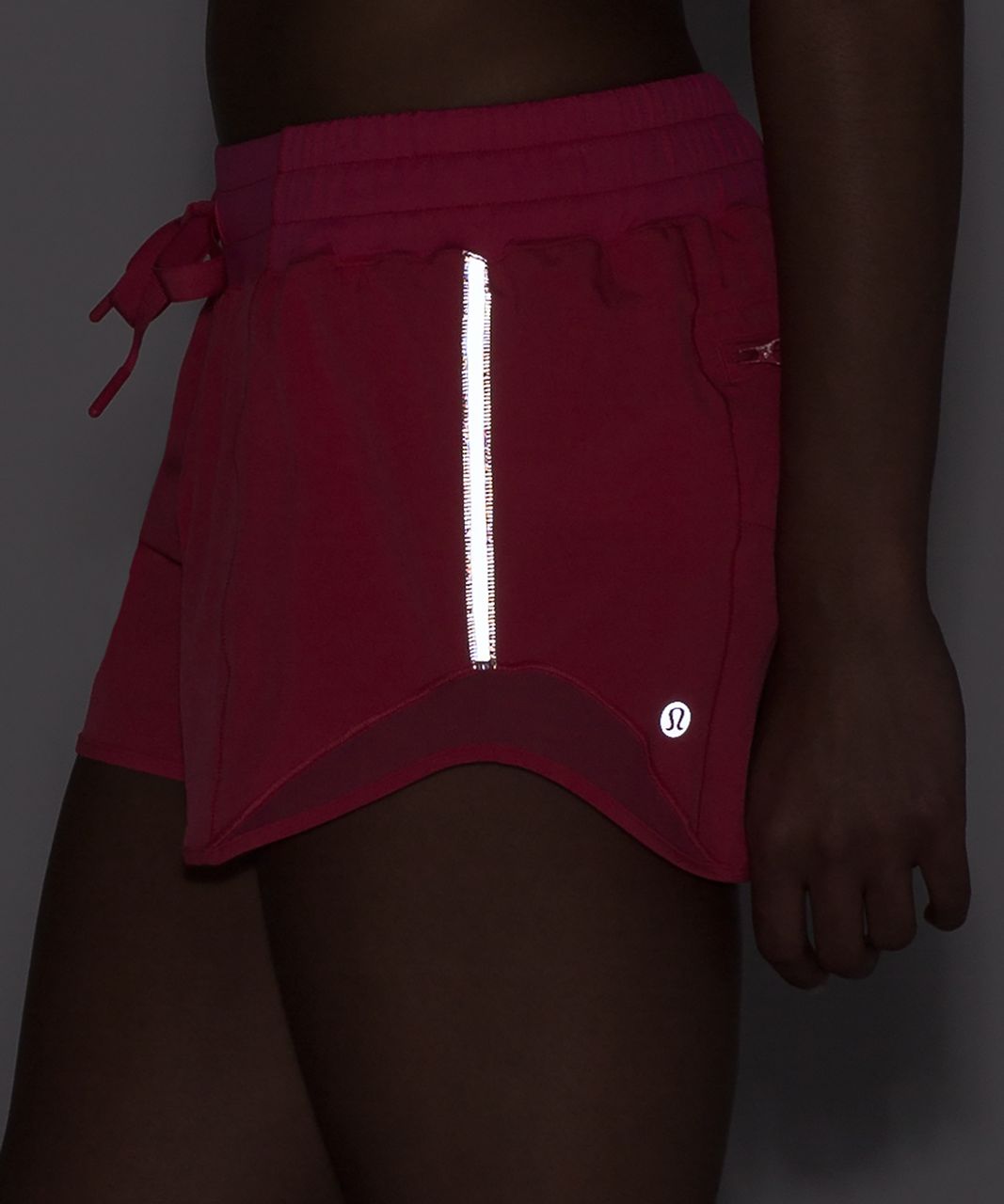 Lululemon Hotty Hot Short (Long 4") - Lip Gloss