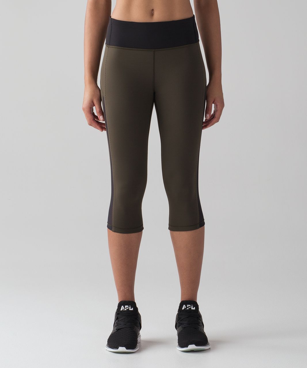 Lululemon Smooth Stride Crop - Dark Olive / Black - lulu fanatics