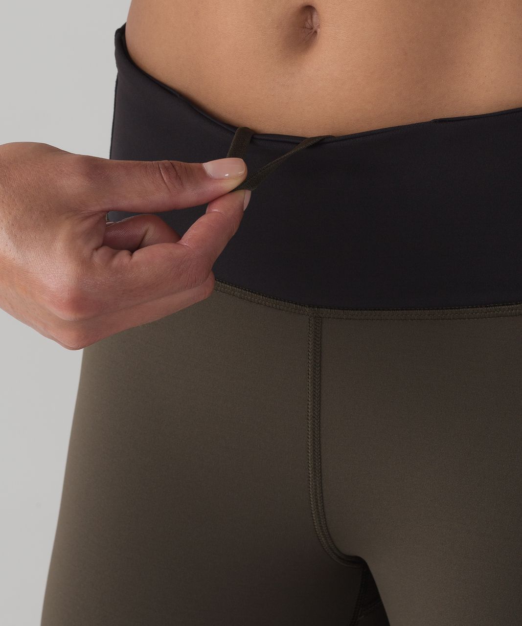 Lululemon Smooth Stride Crop - Dark Olive / Black - lulu fanatics