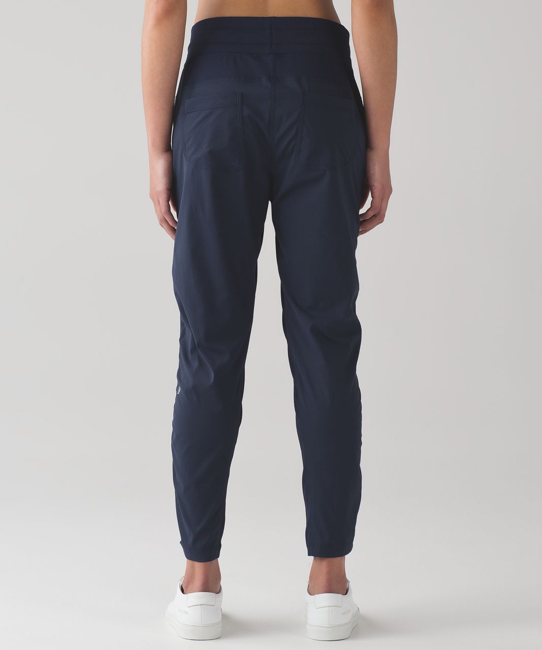 Lululemon Street To Studio Pant II *Unlined 28 - Barracks Green