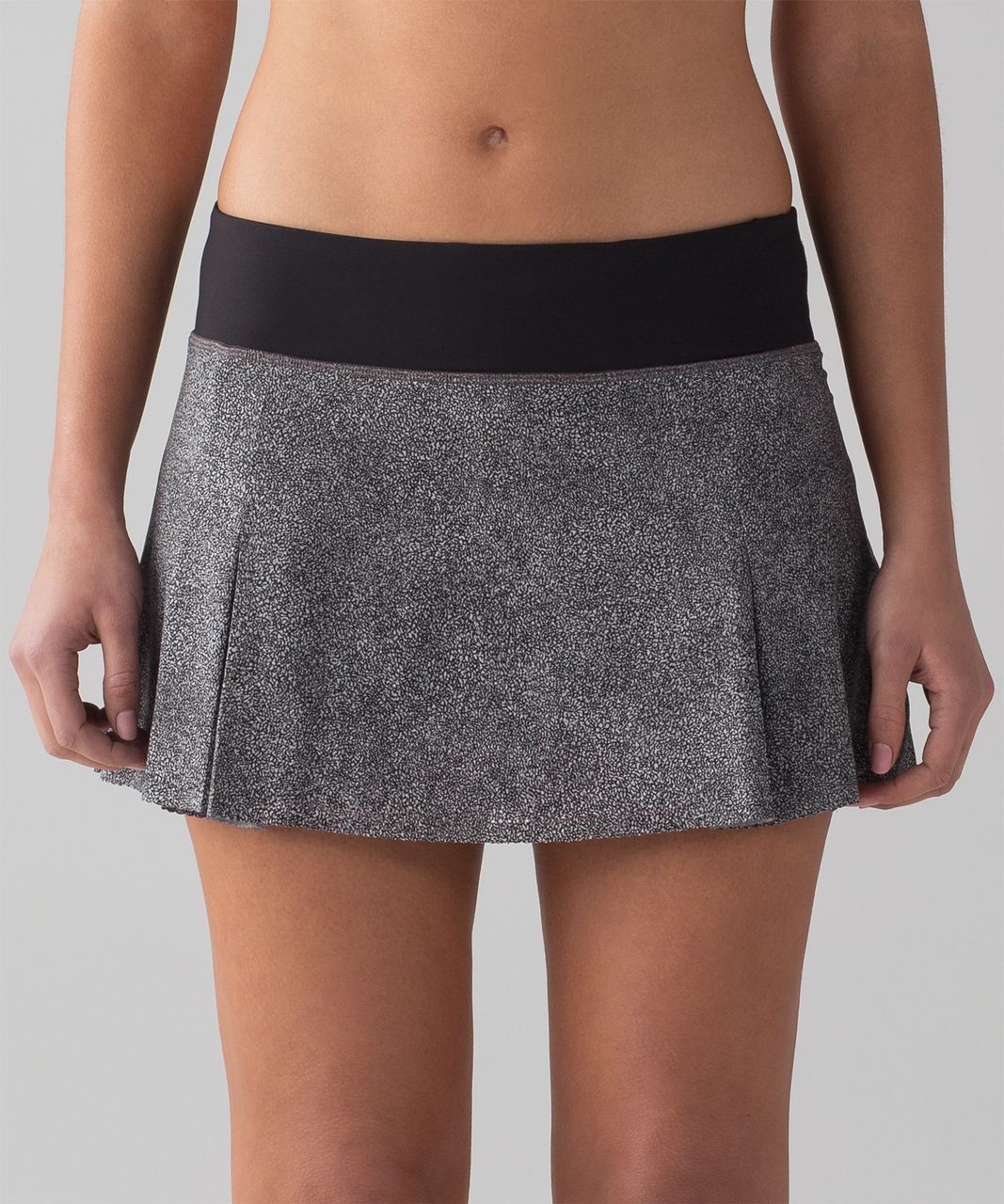 Lululemon Smooth Stride Skirt - Sea Spray Alpine White Dark Chrome / Black