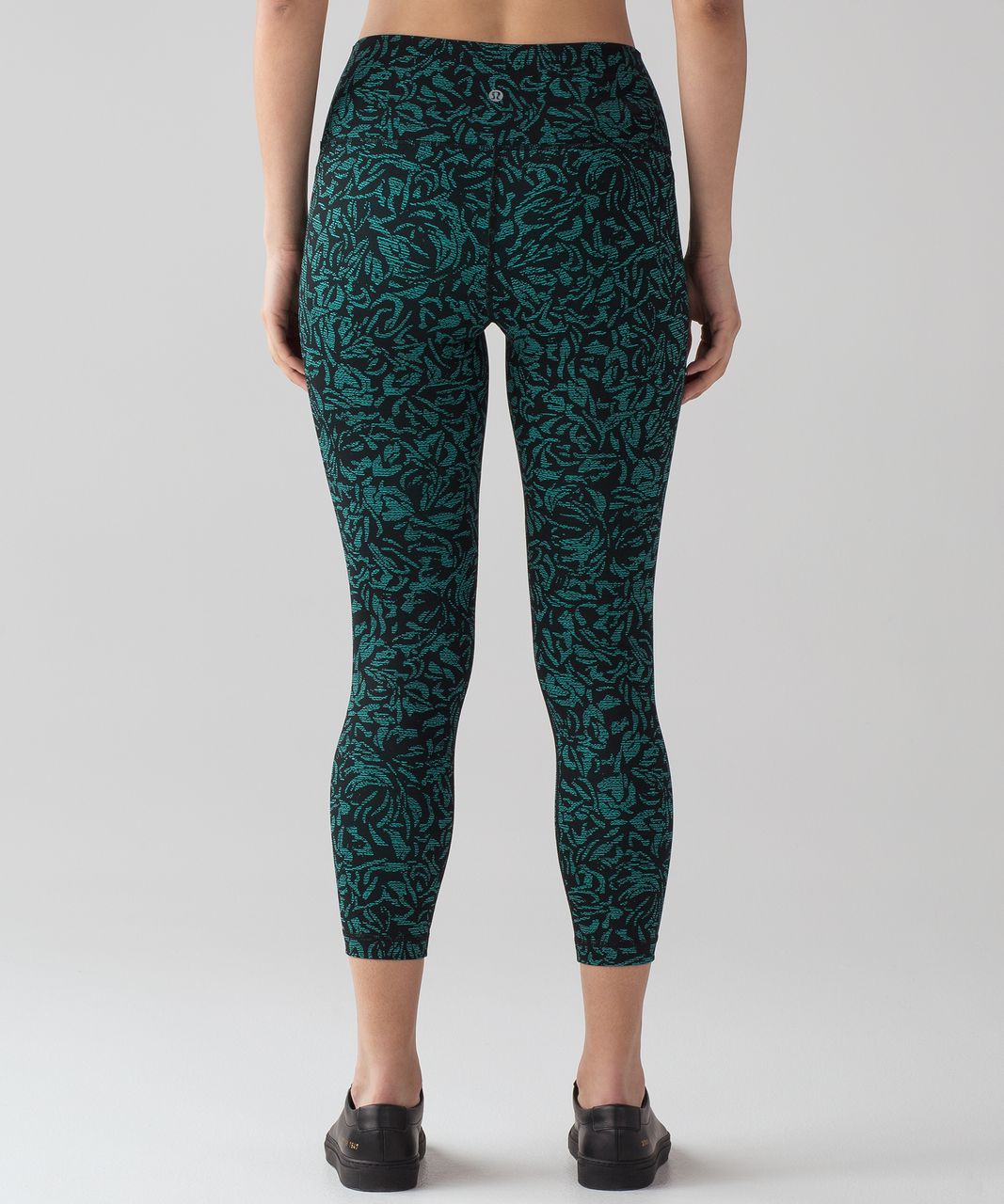 lululemon green and black leggings 