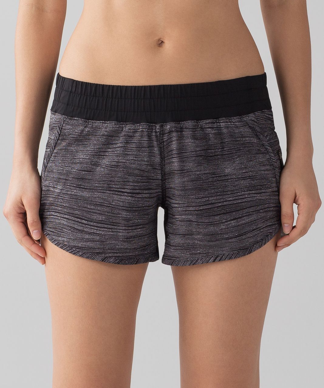 Lululemon Tracker Short IV (4-way Stretch 4") - Bit Point Ice Grey Black / Black